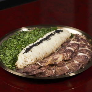 쟁반육면