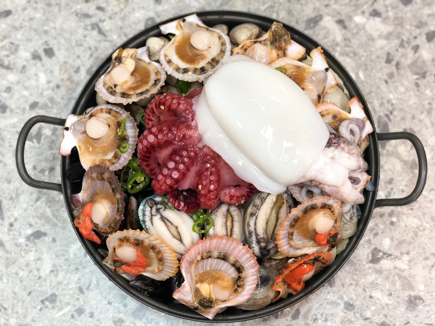동해 통문어 해물칼국수(중)(3인분)