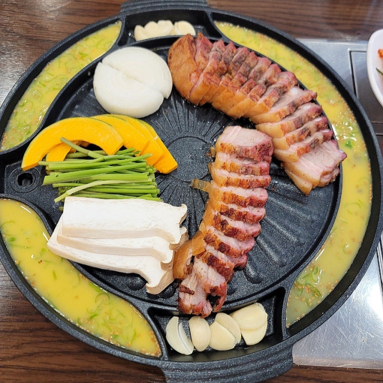 오덕진흑염소와오리 본점