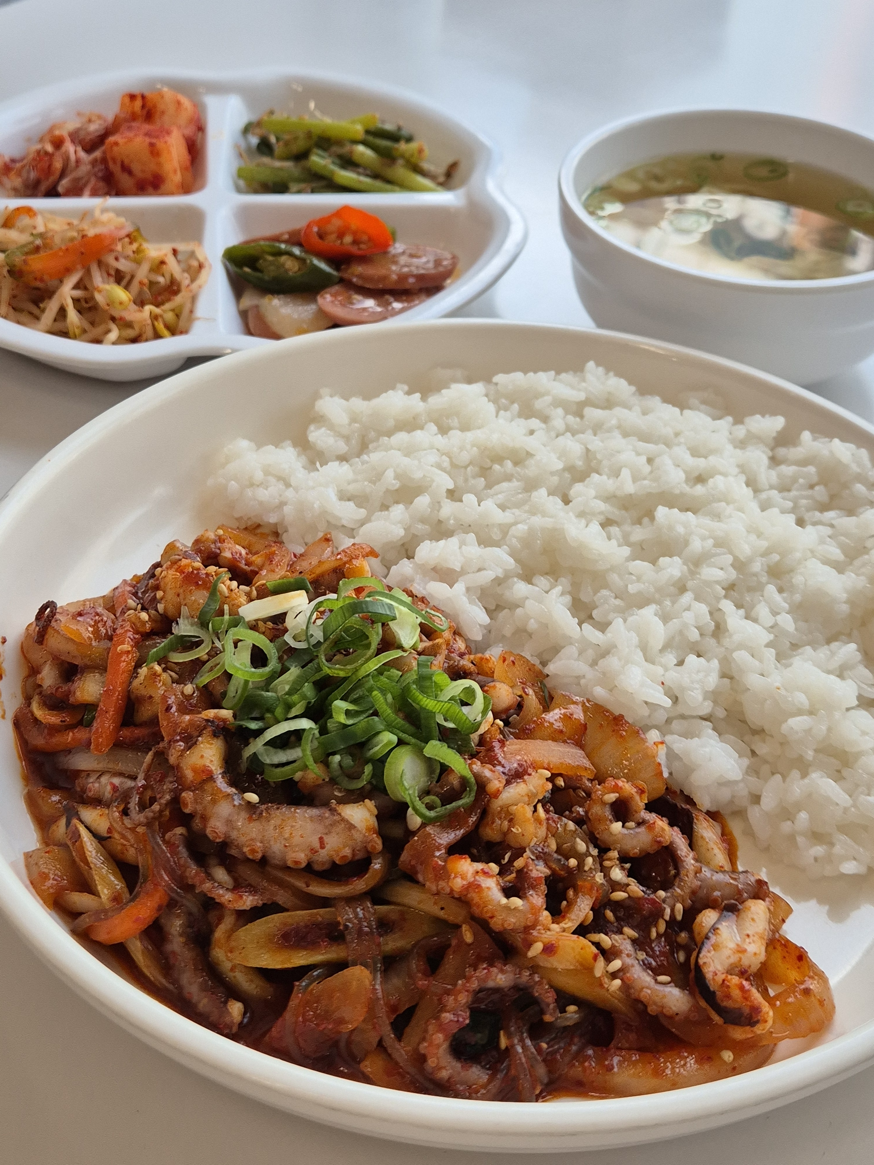 해솔반여돈까스 반여점