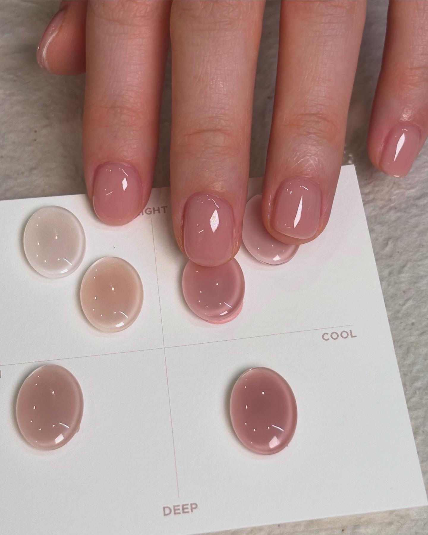 모스네일 대표 이미지