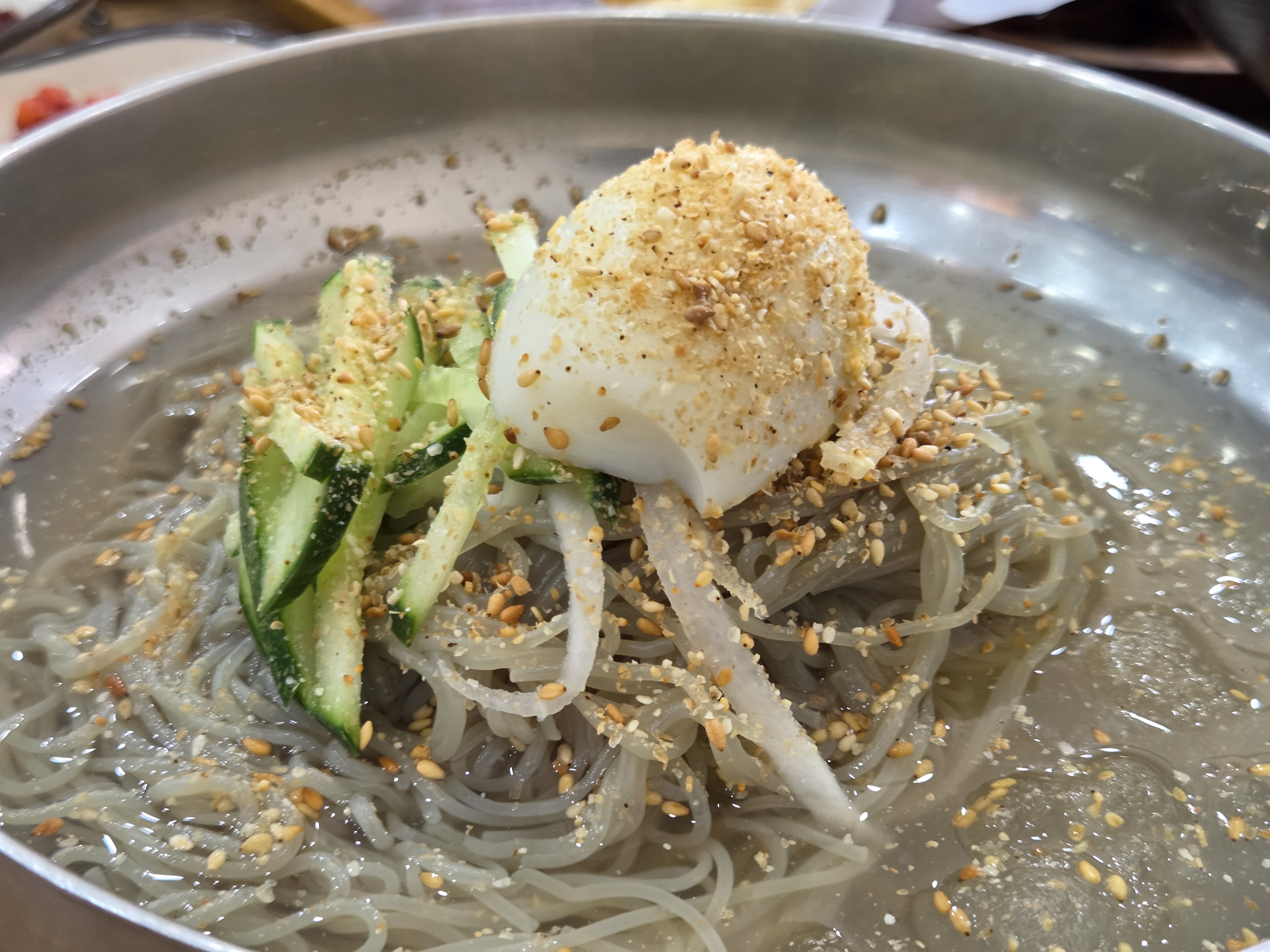 물냉면