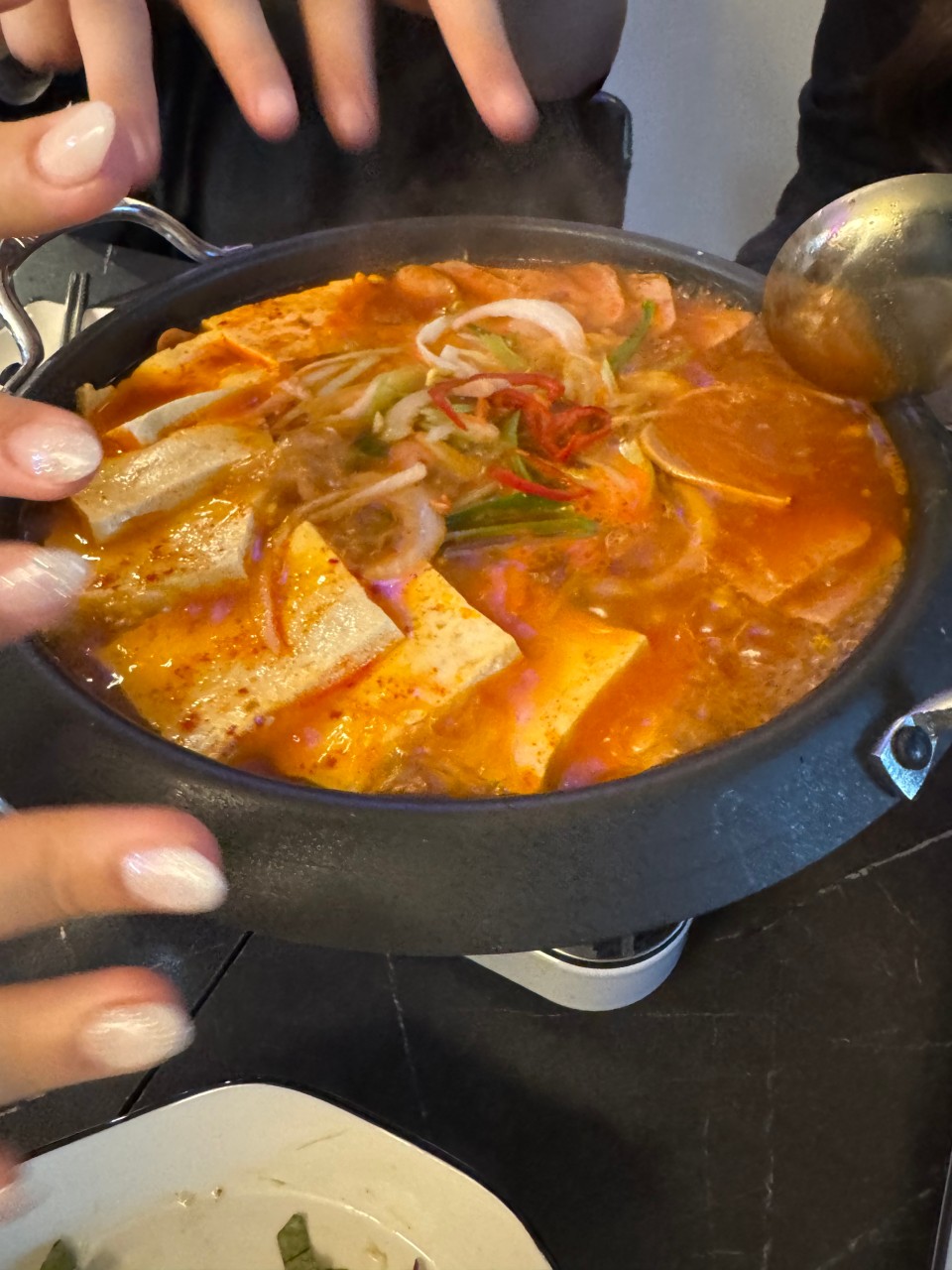 별담맥주 대표 이미지 - 분위기 좋은 내부 사진