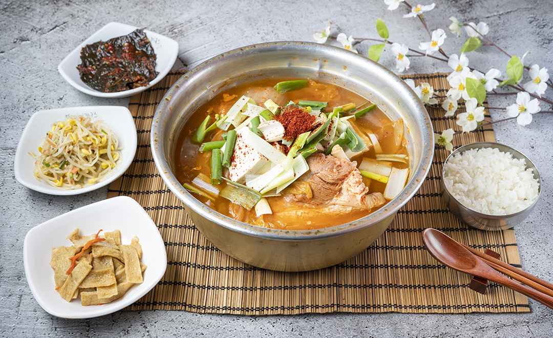 춘천닭갈비vs양푼이김치찌개