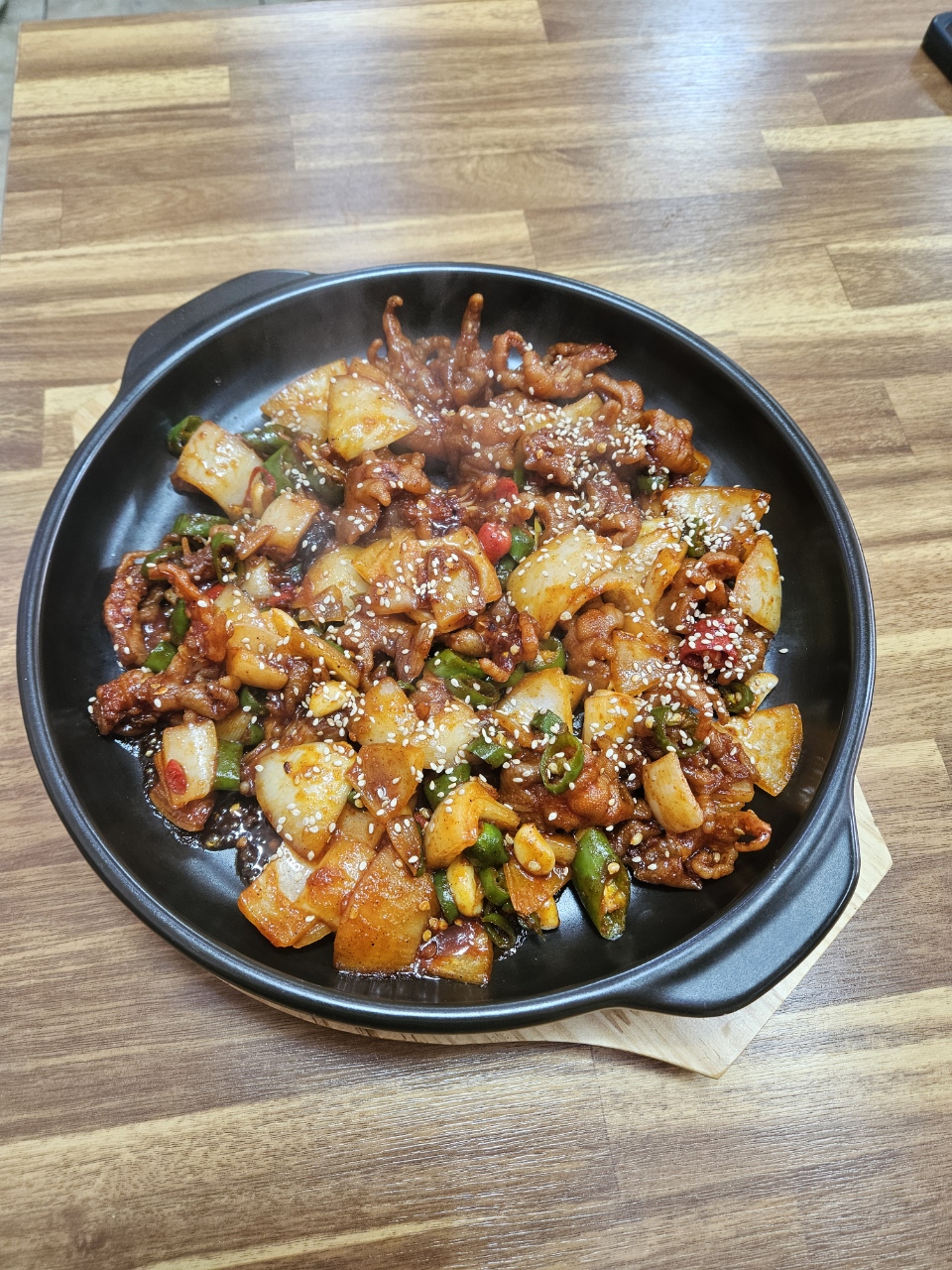 산야초능이칼국수