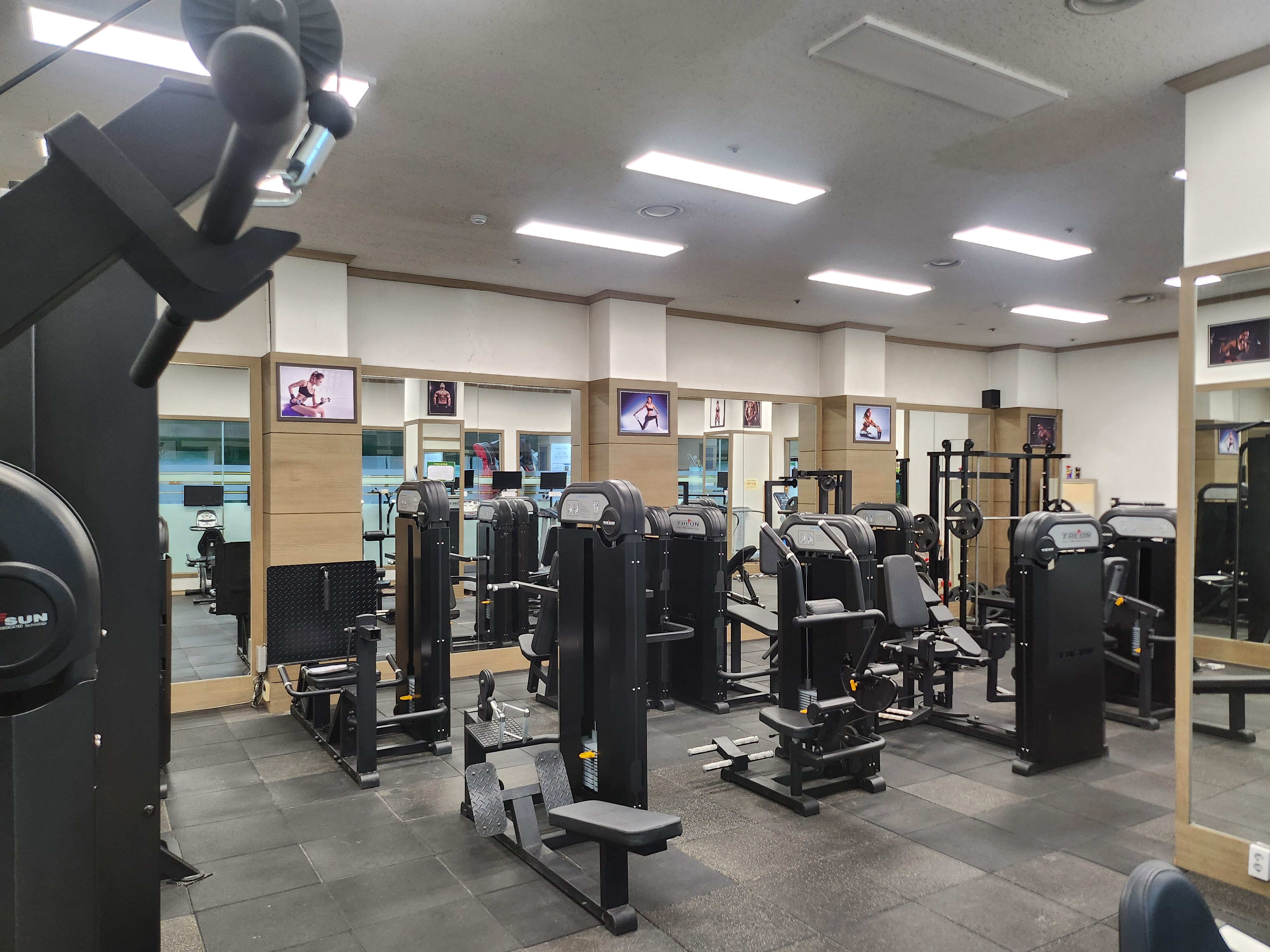 홍제골프&휘트니스 대표 이미지