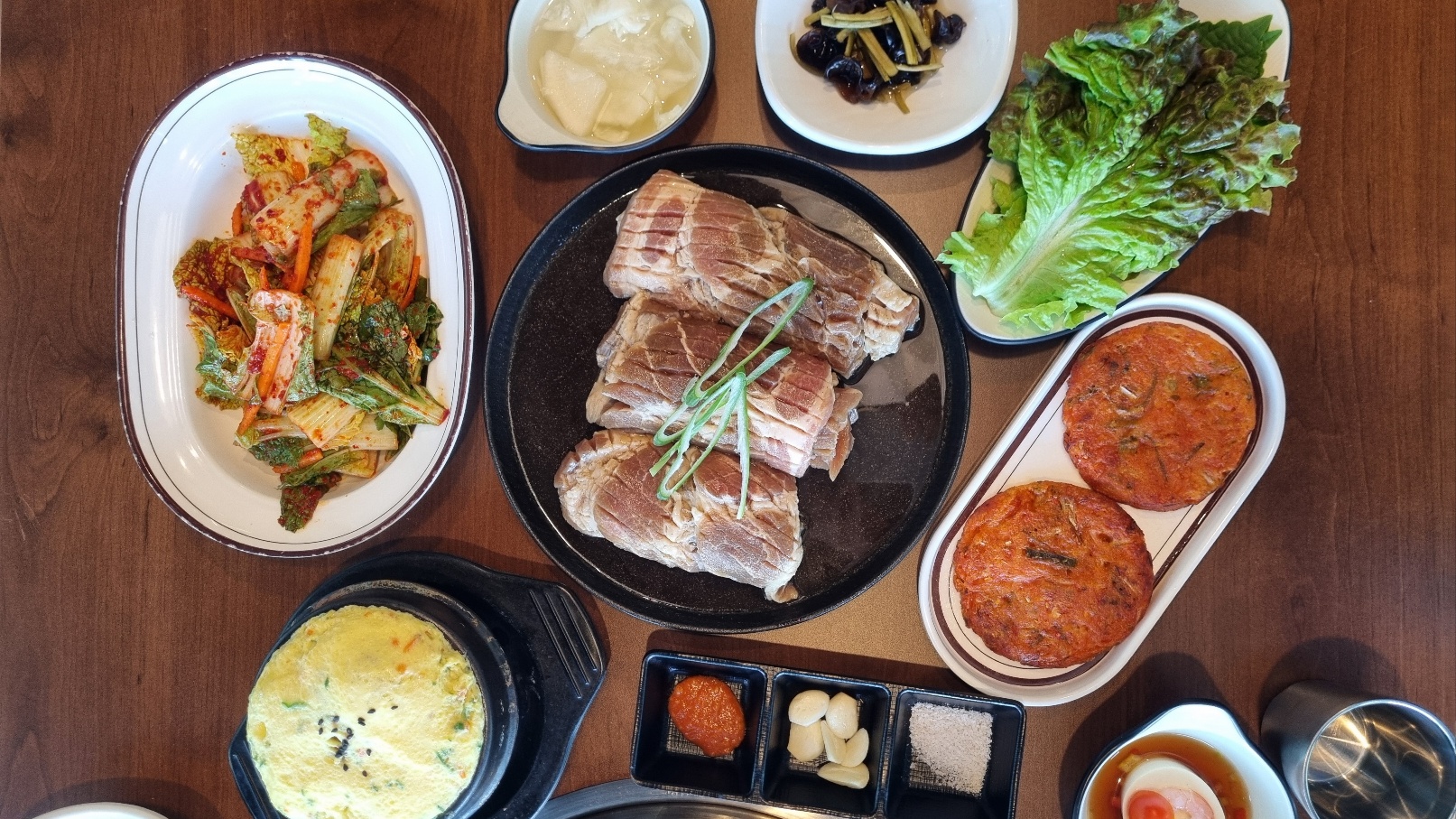 돼지양념구이정식( 평일점심)