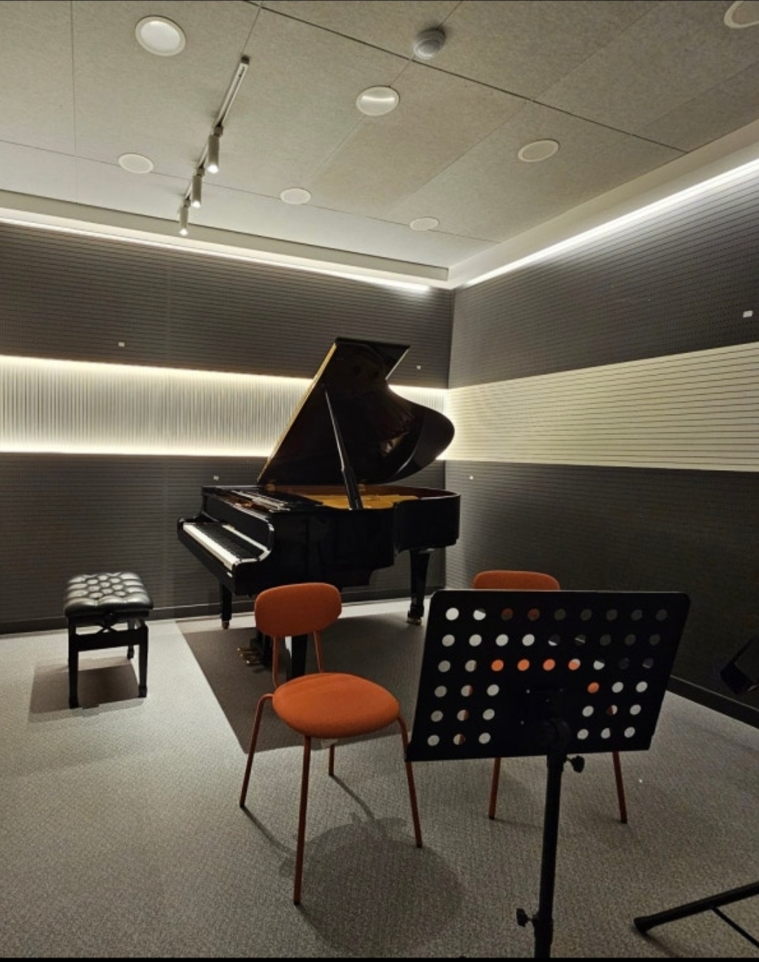 1번째 스튜디오 사진