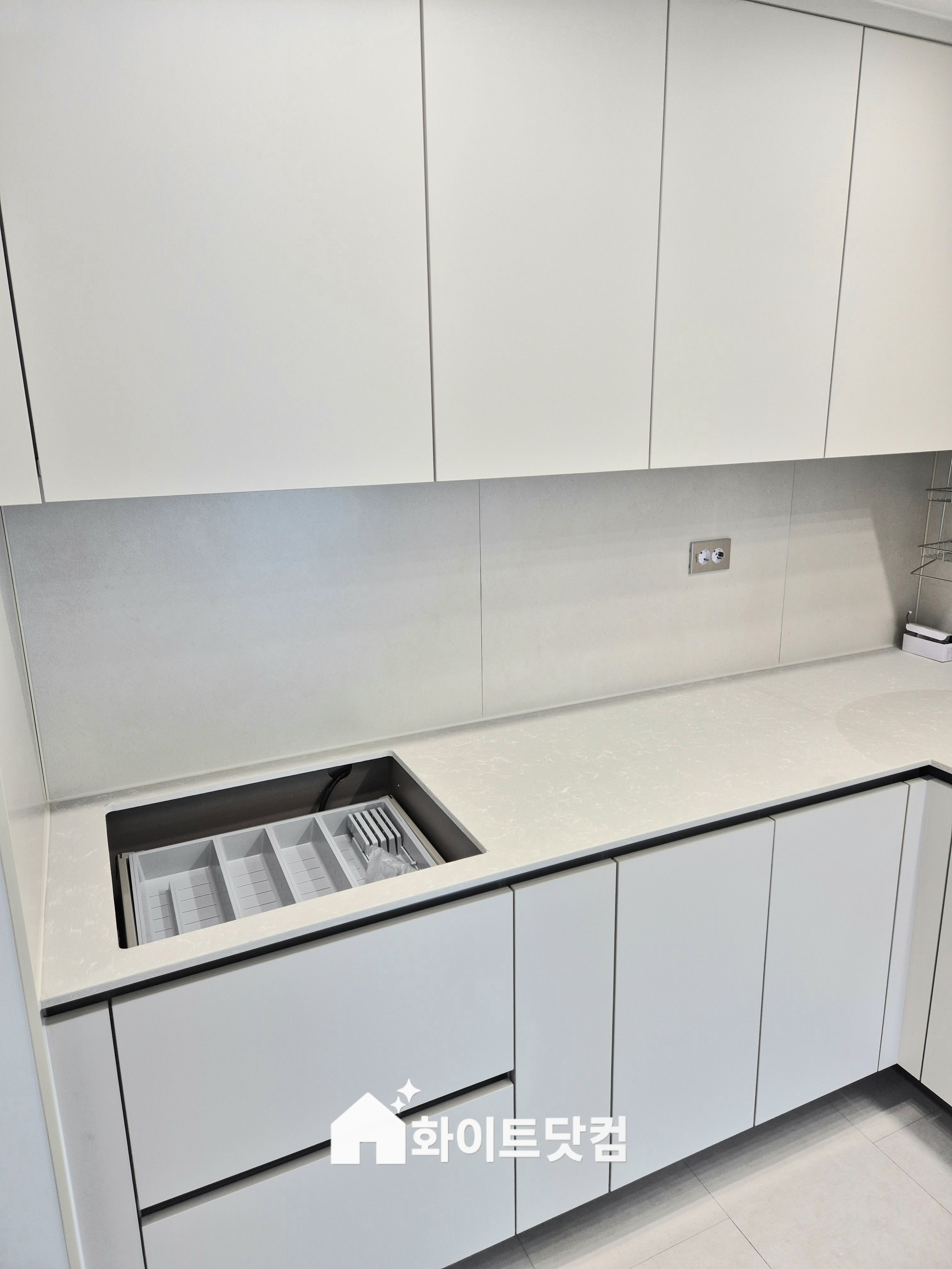 입주청소 (화이트닷컴) 대표 이미지