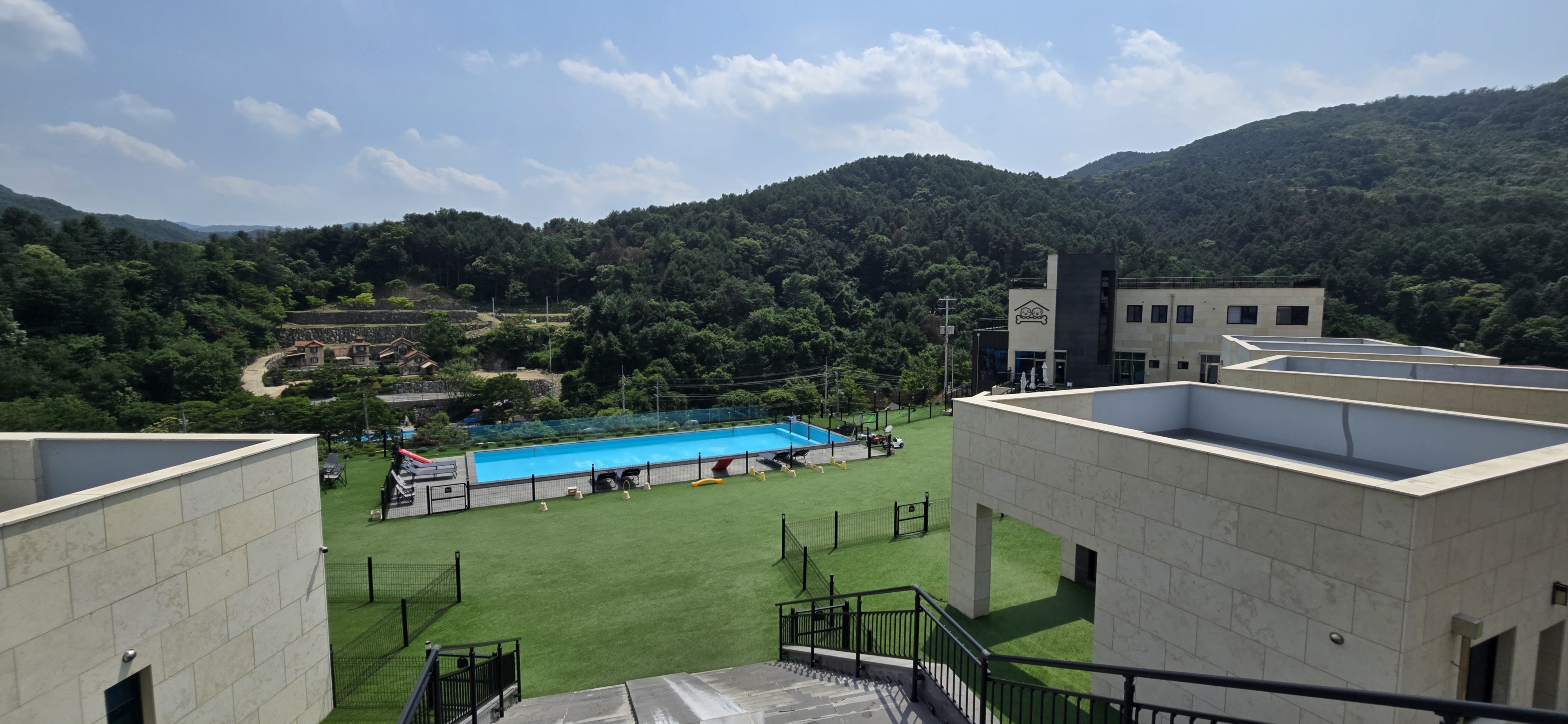 사진 2