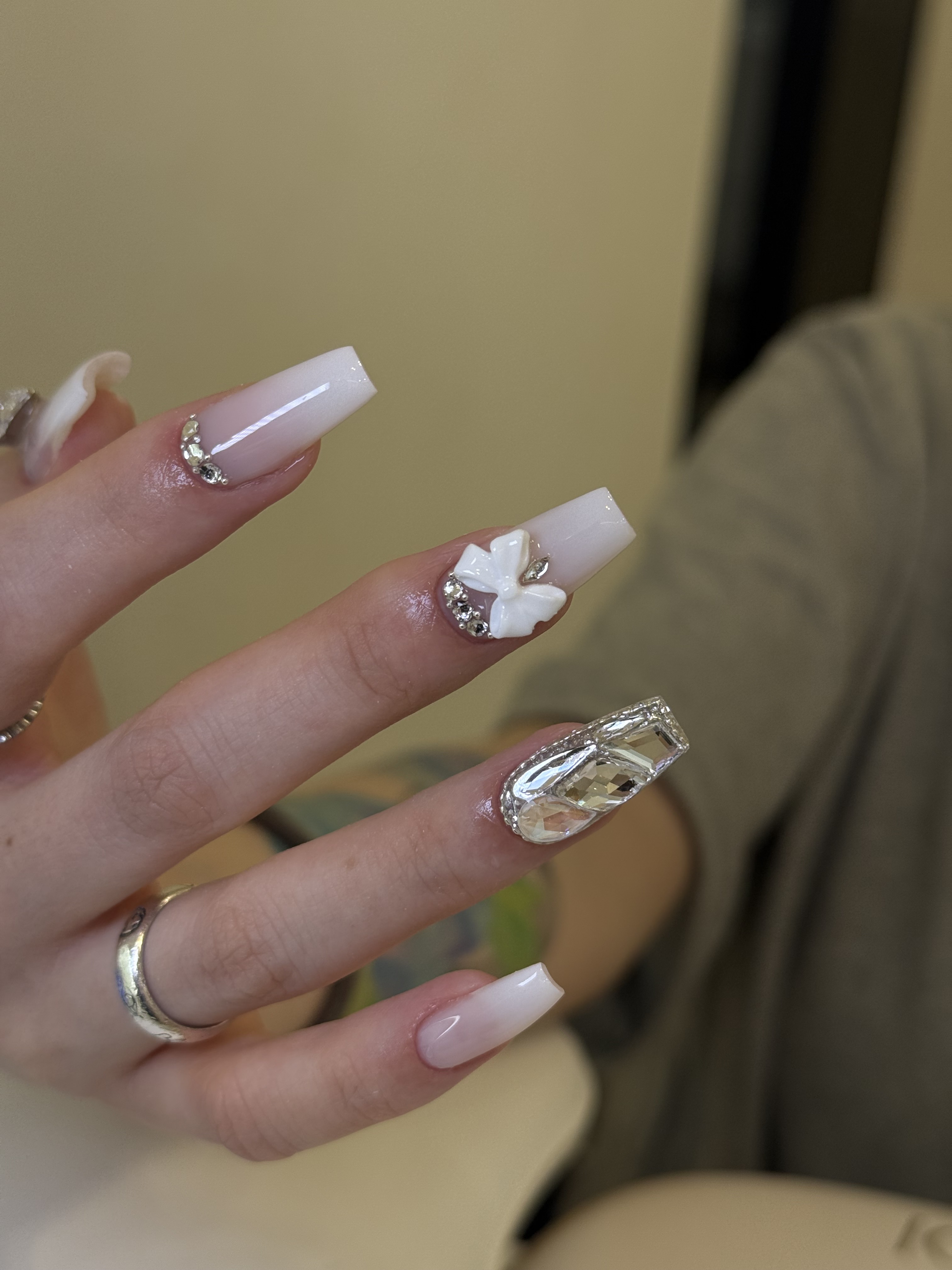 로로미네일 울산신정점 대표 이미지