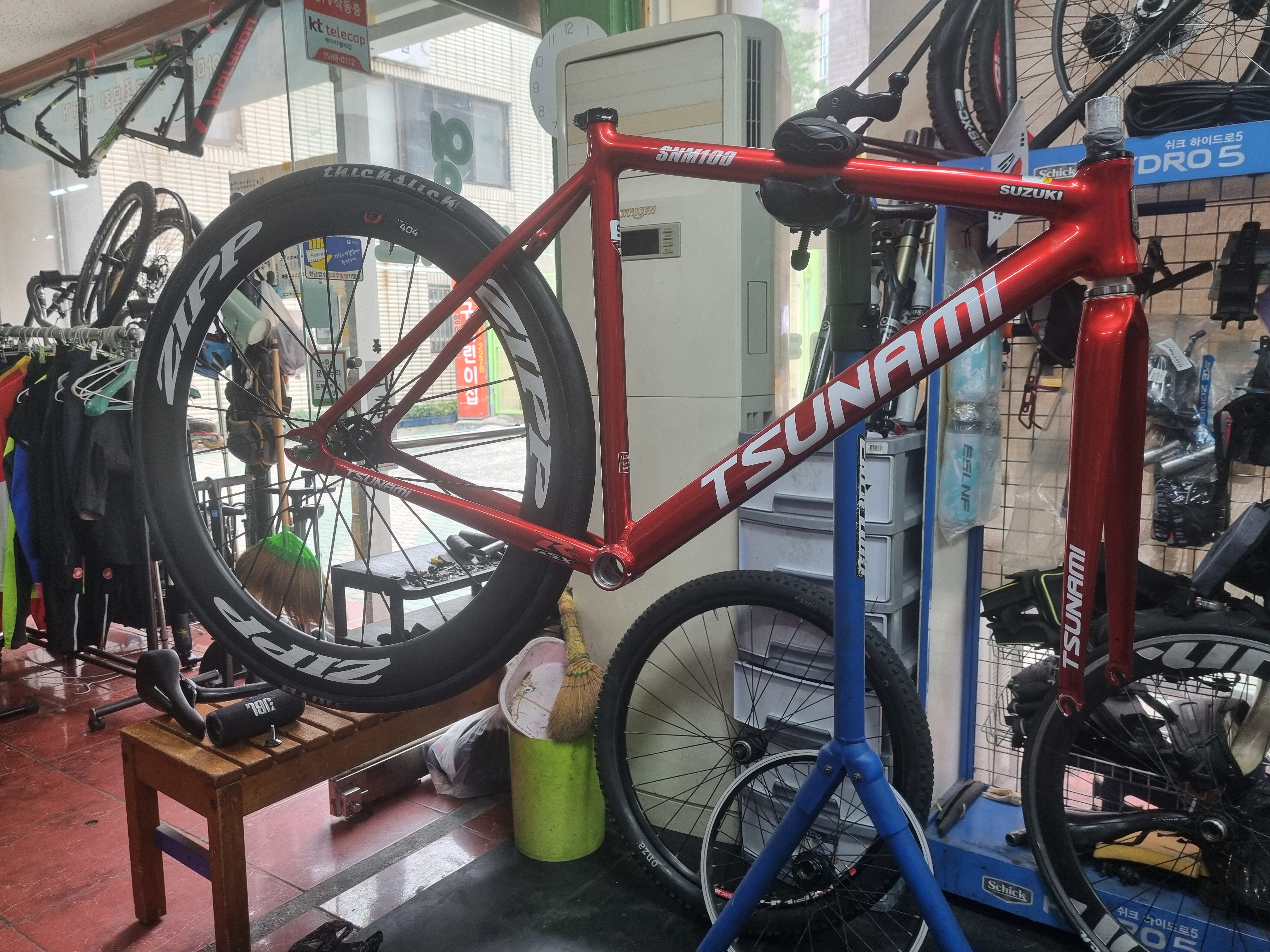 영바이크 대표 이미지