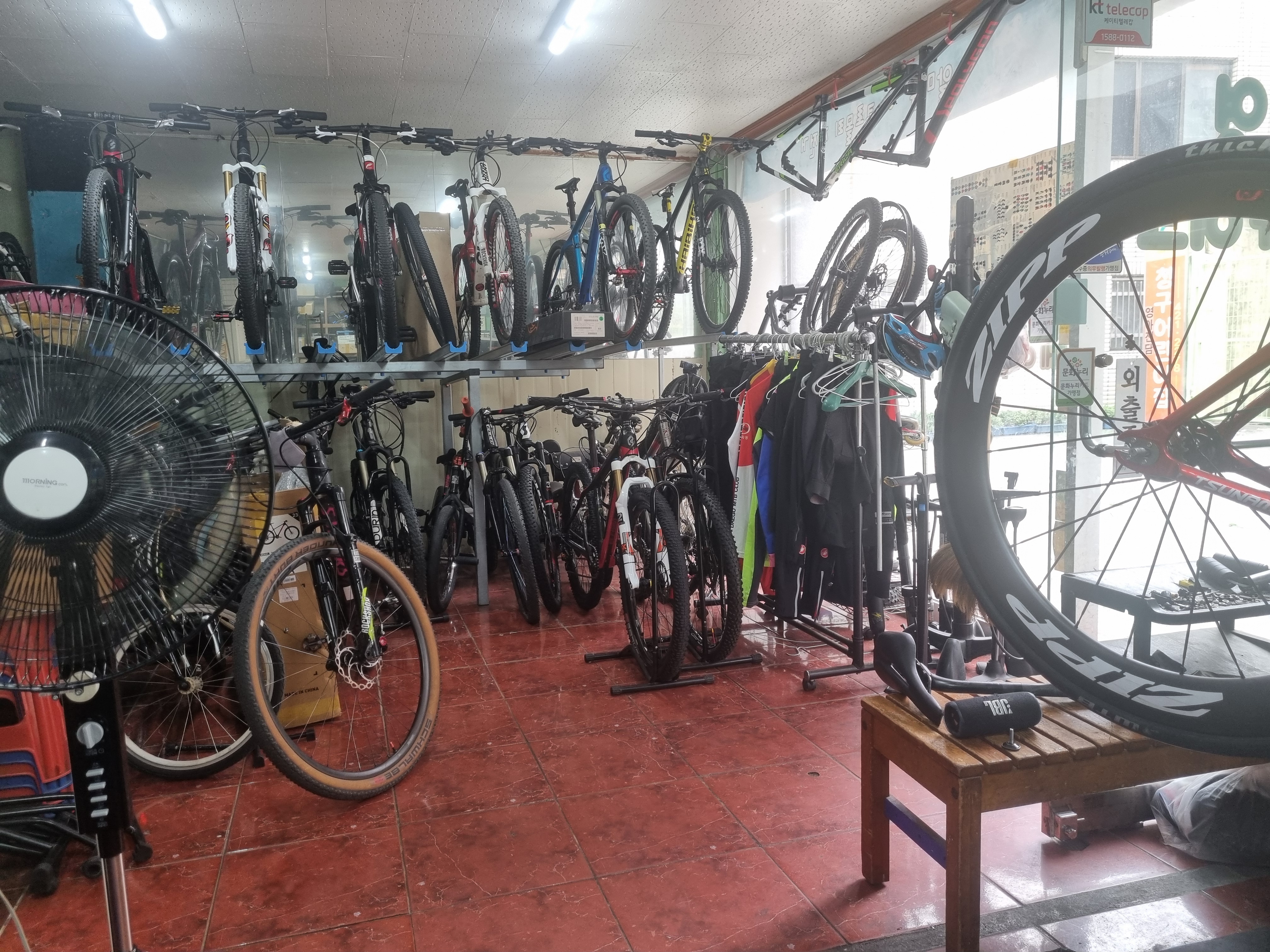 영바이크 대표 이미지