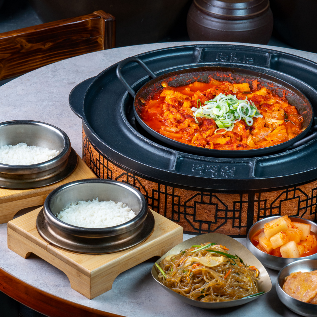[점심특선] 김치삼겹두루치기 (2인)