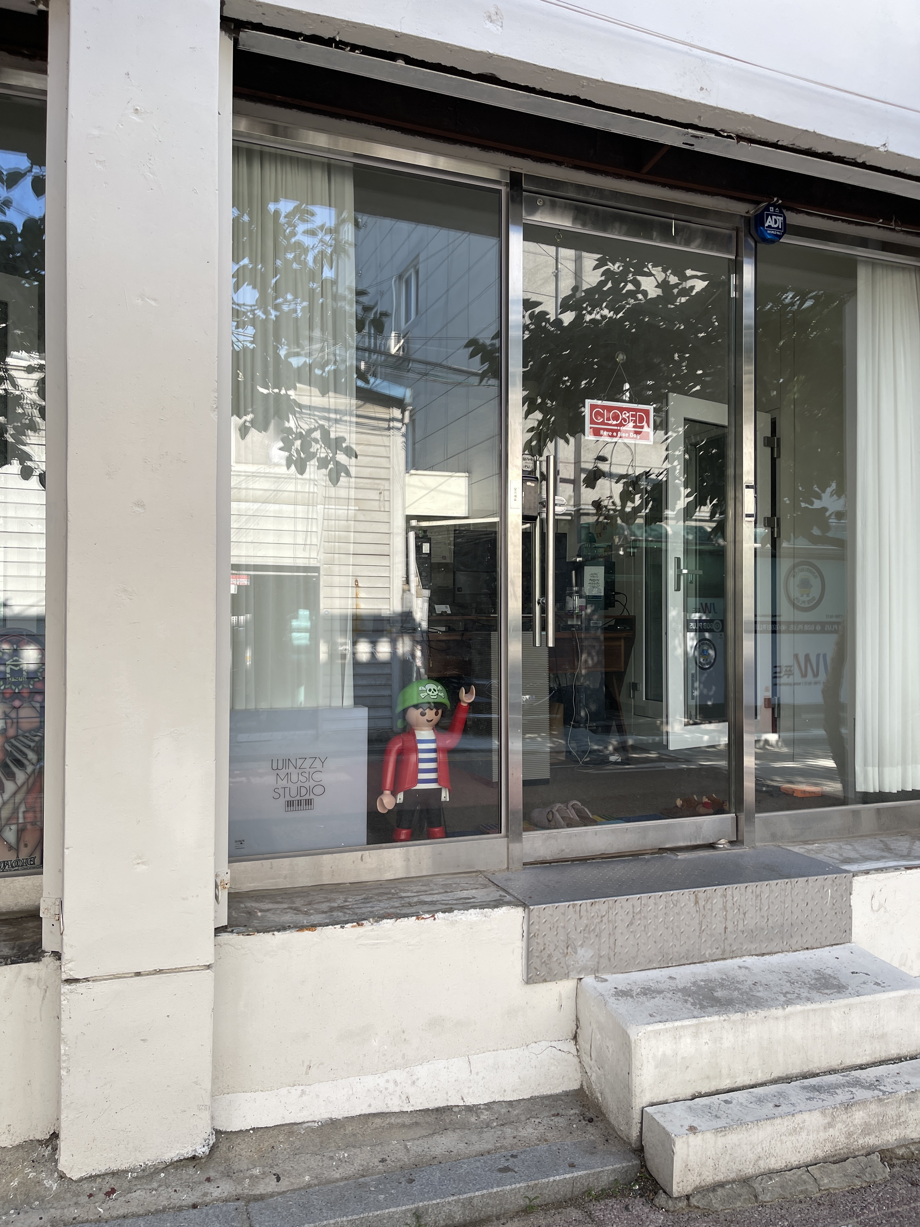 2번째 스튜디오 사진