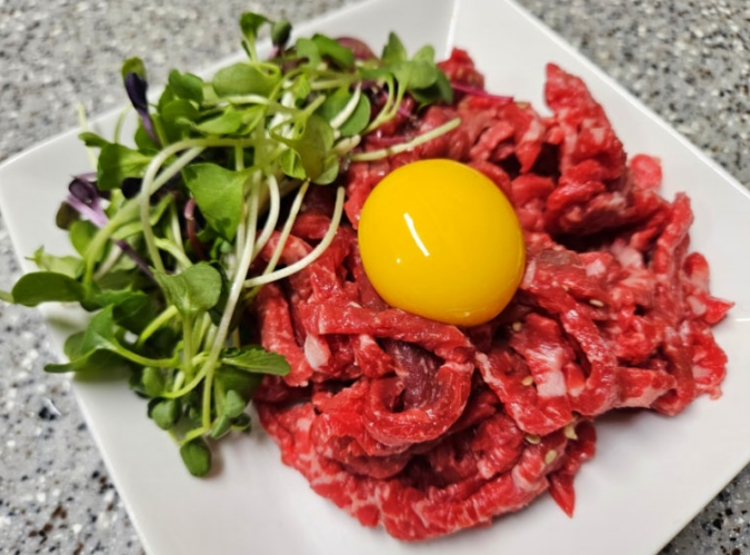 한우육회