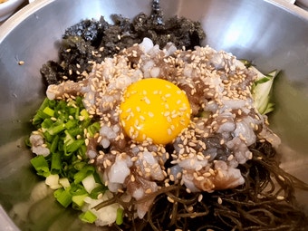 산낙지 비빔밥 (2인 이상)