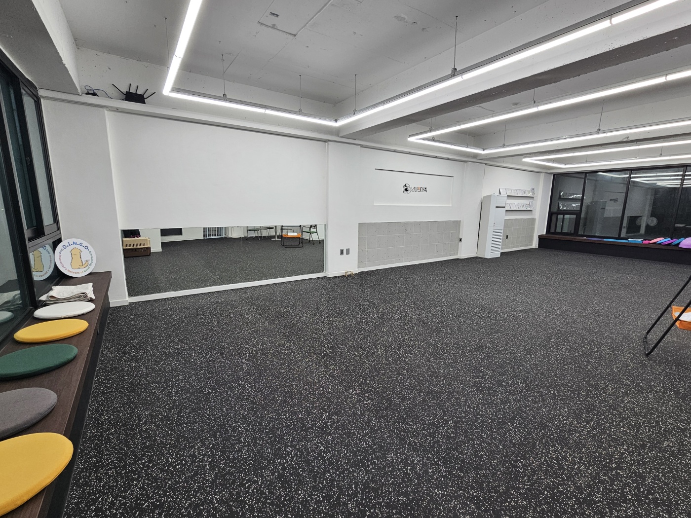 넌웰 아카데미 이미지