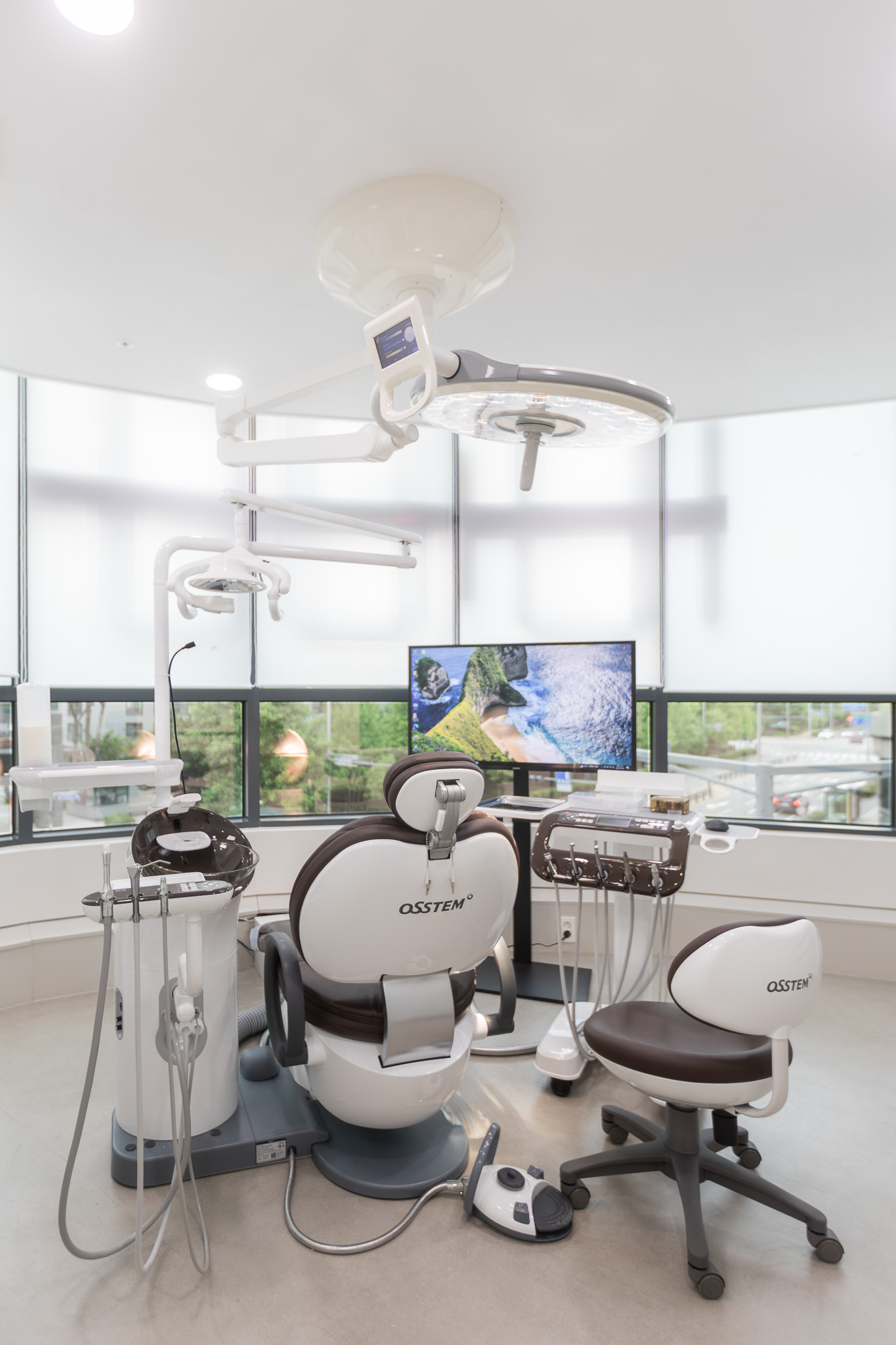 더바른치과의원 대표 이미지