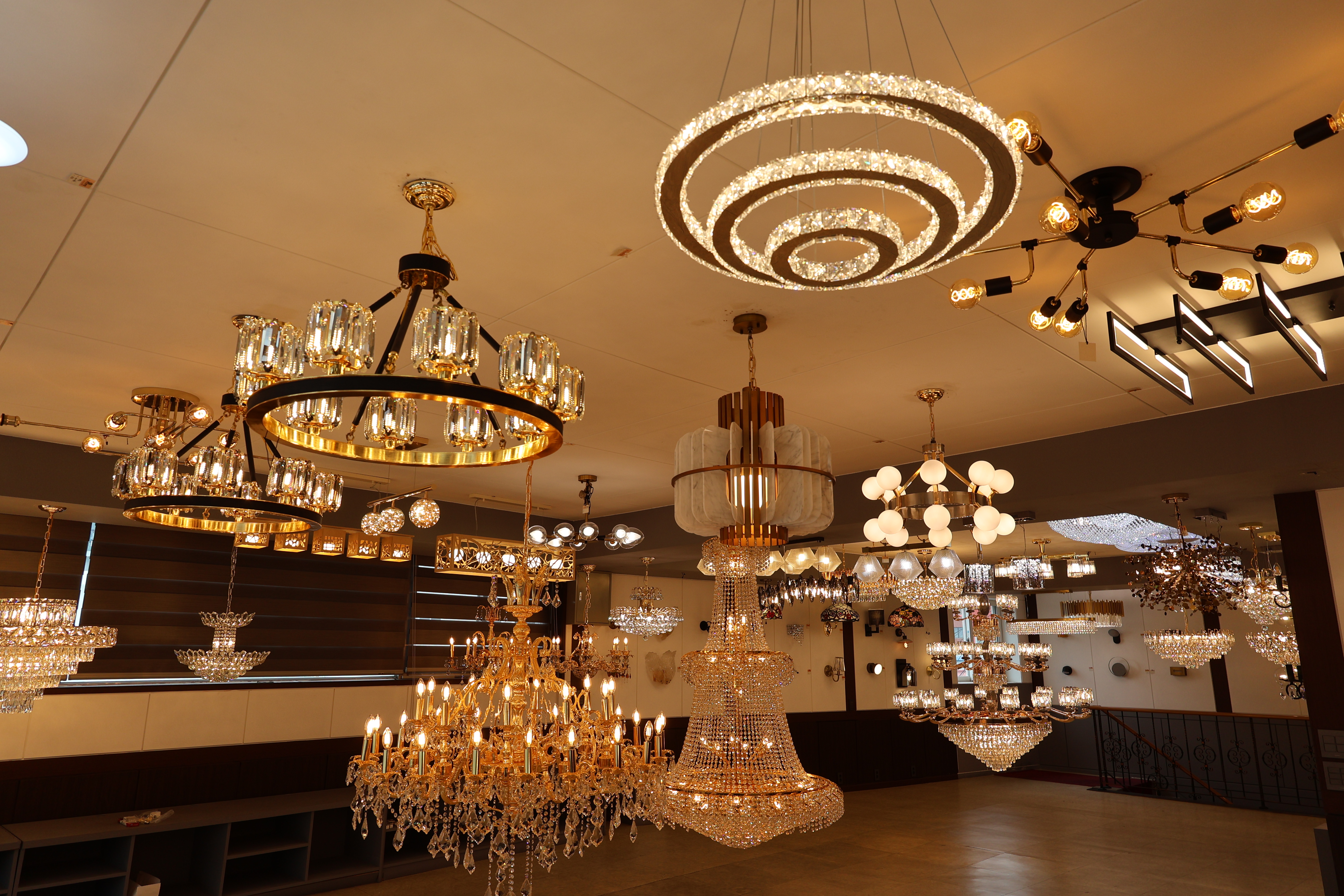 보고조명 대표 이미지