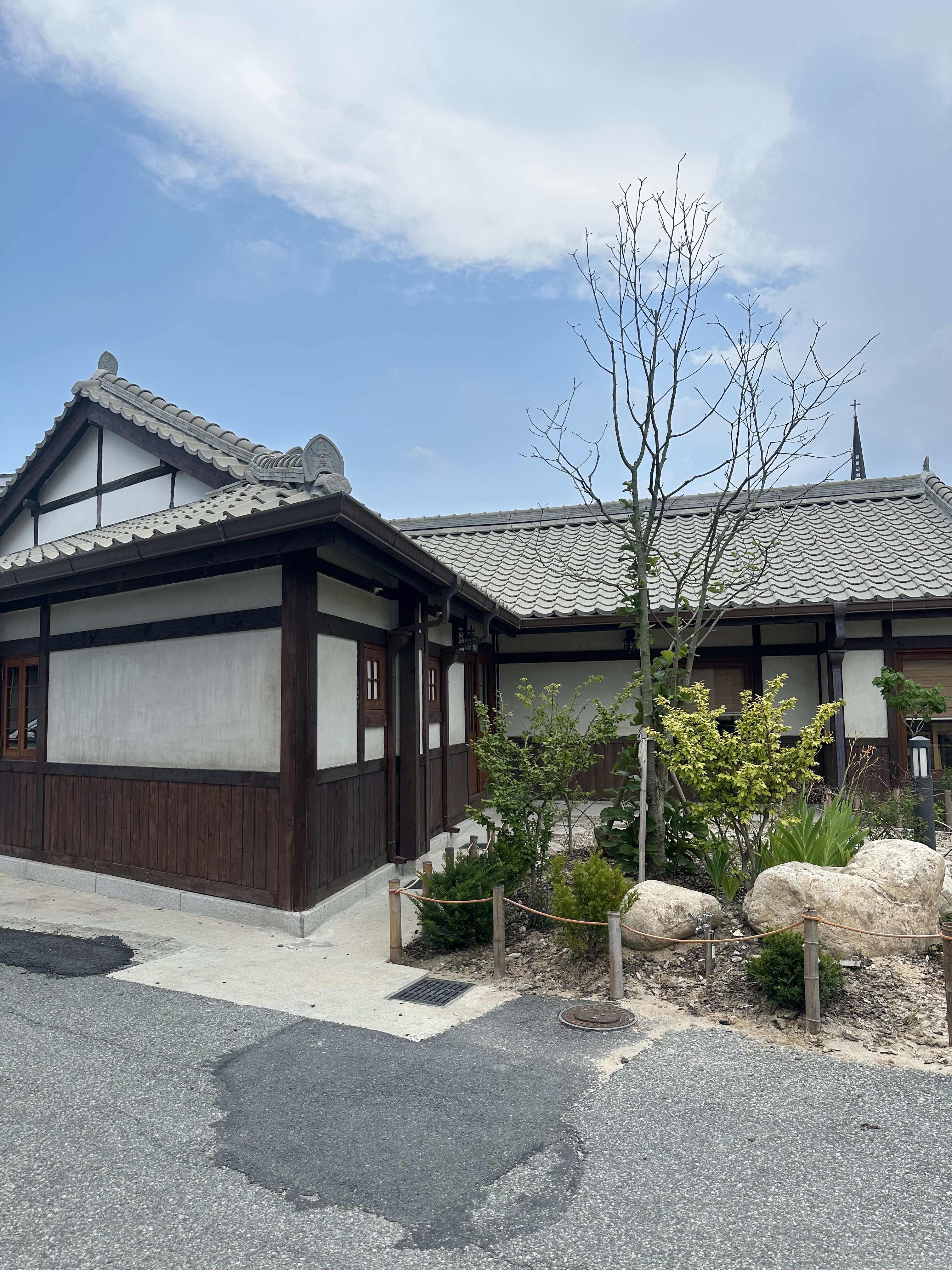 백년가야밀면 본점 대표 이미지