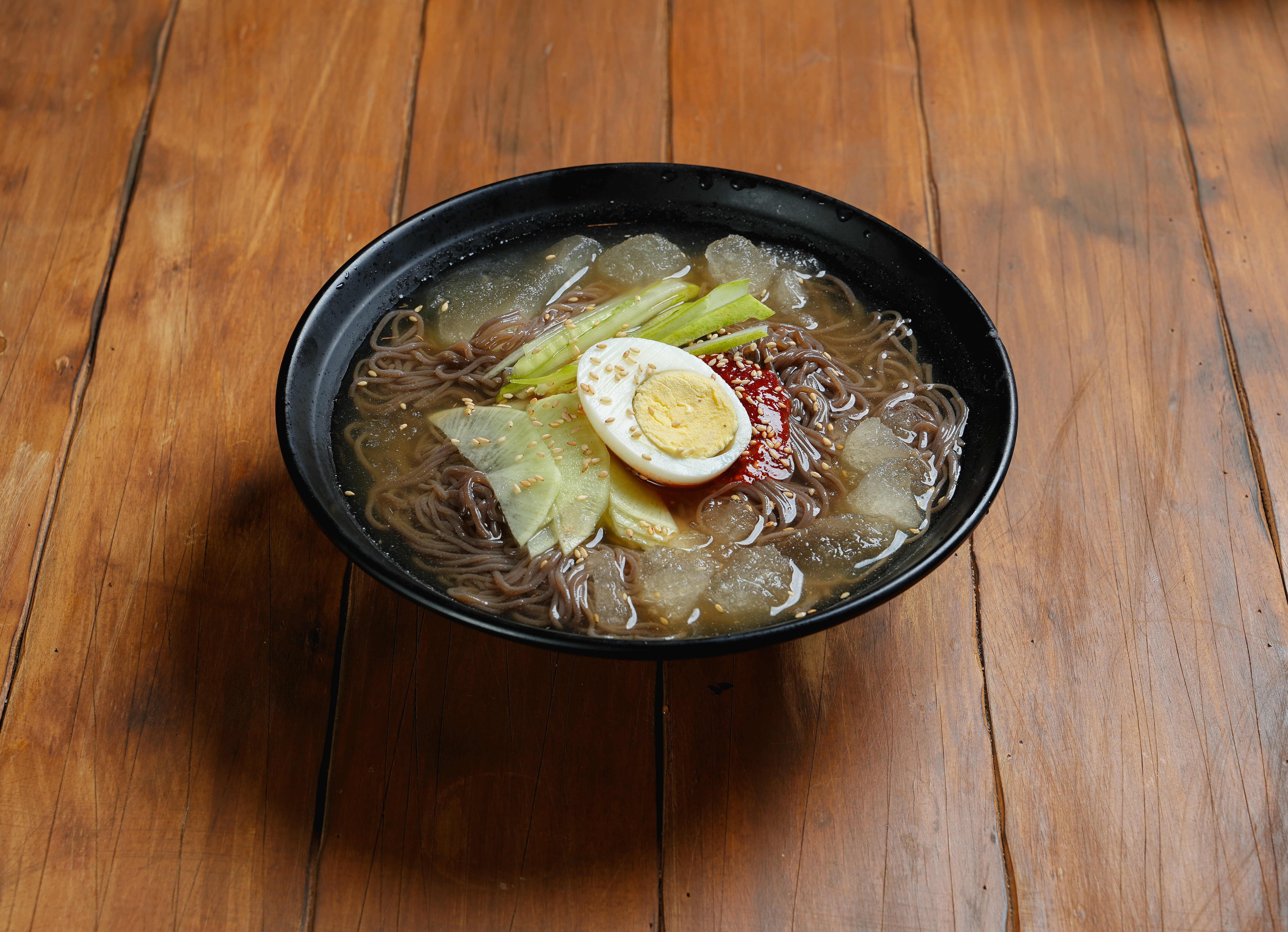 물냉면