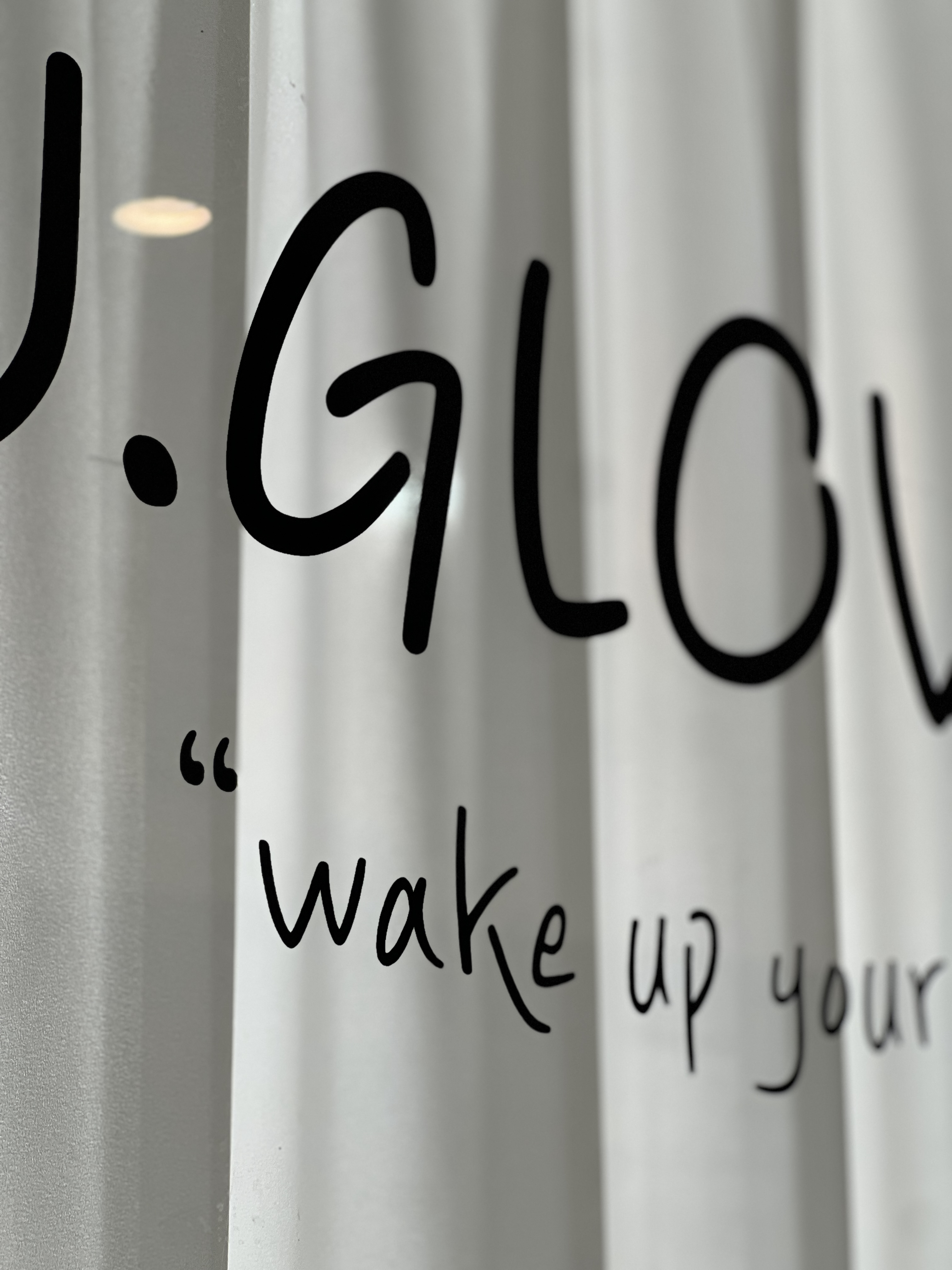 제이글로우업 대표 이미지