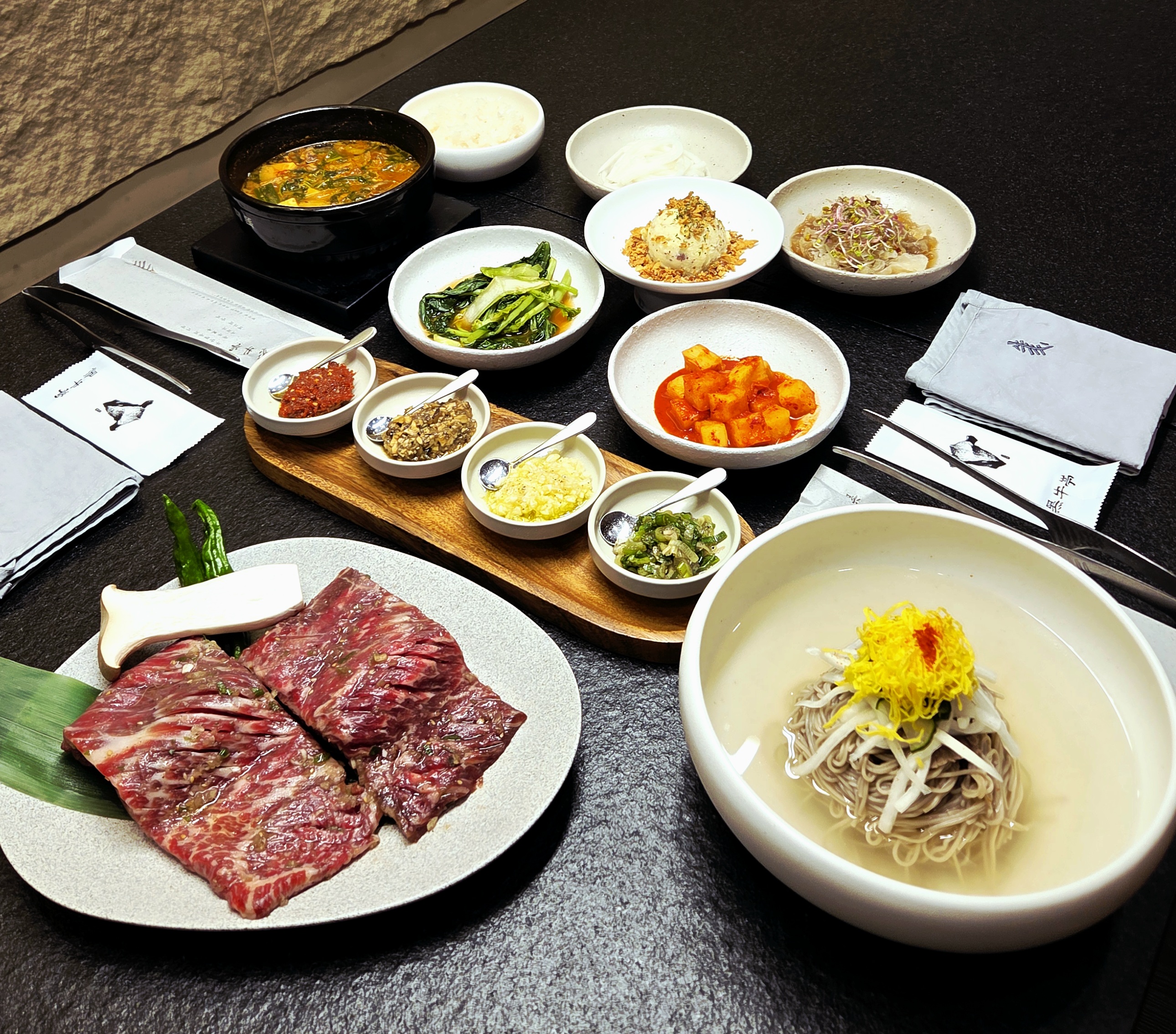 수원식 소금 양념 왕갈비 런치 정식