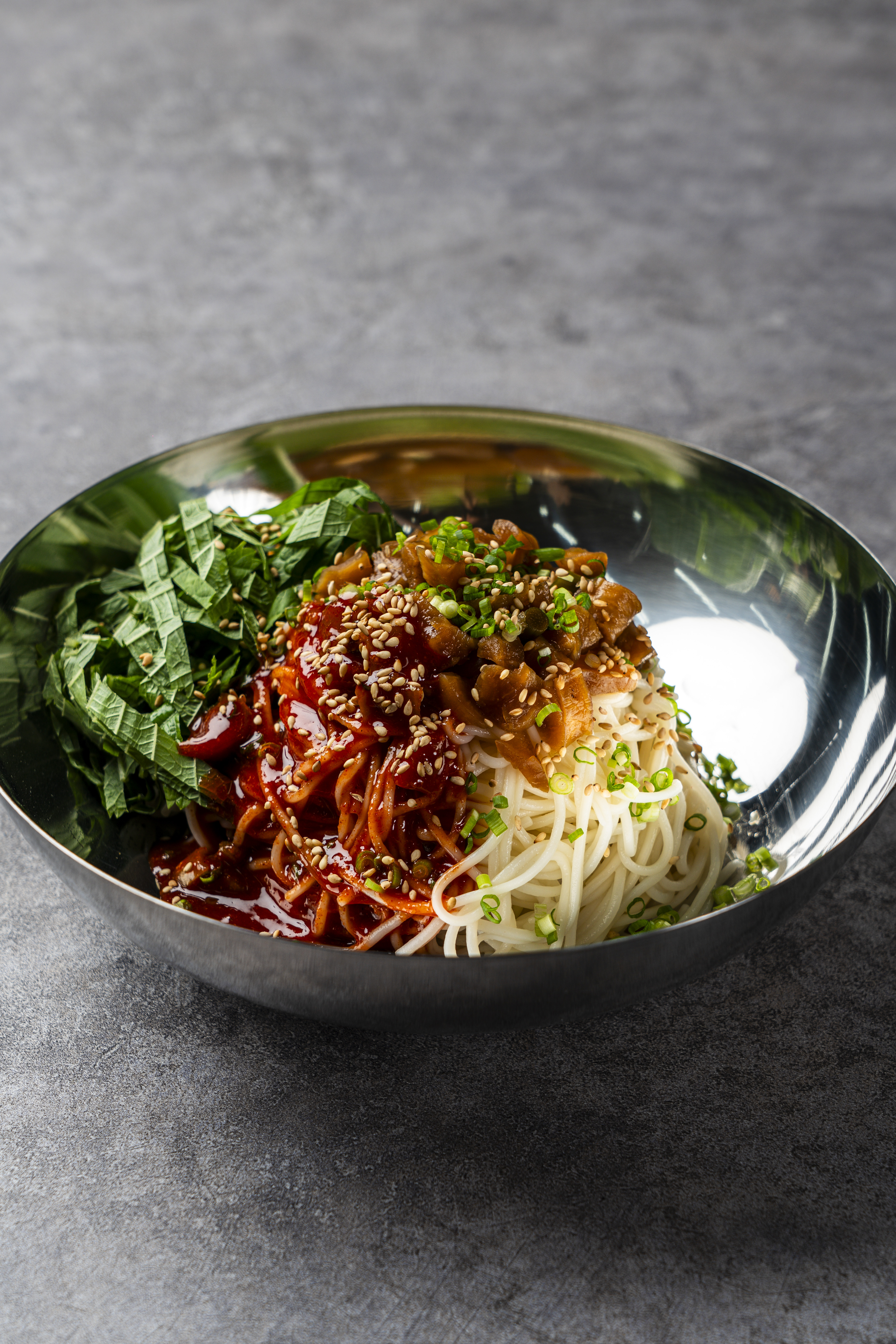 꼬들이 비빔국수