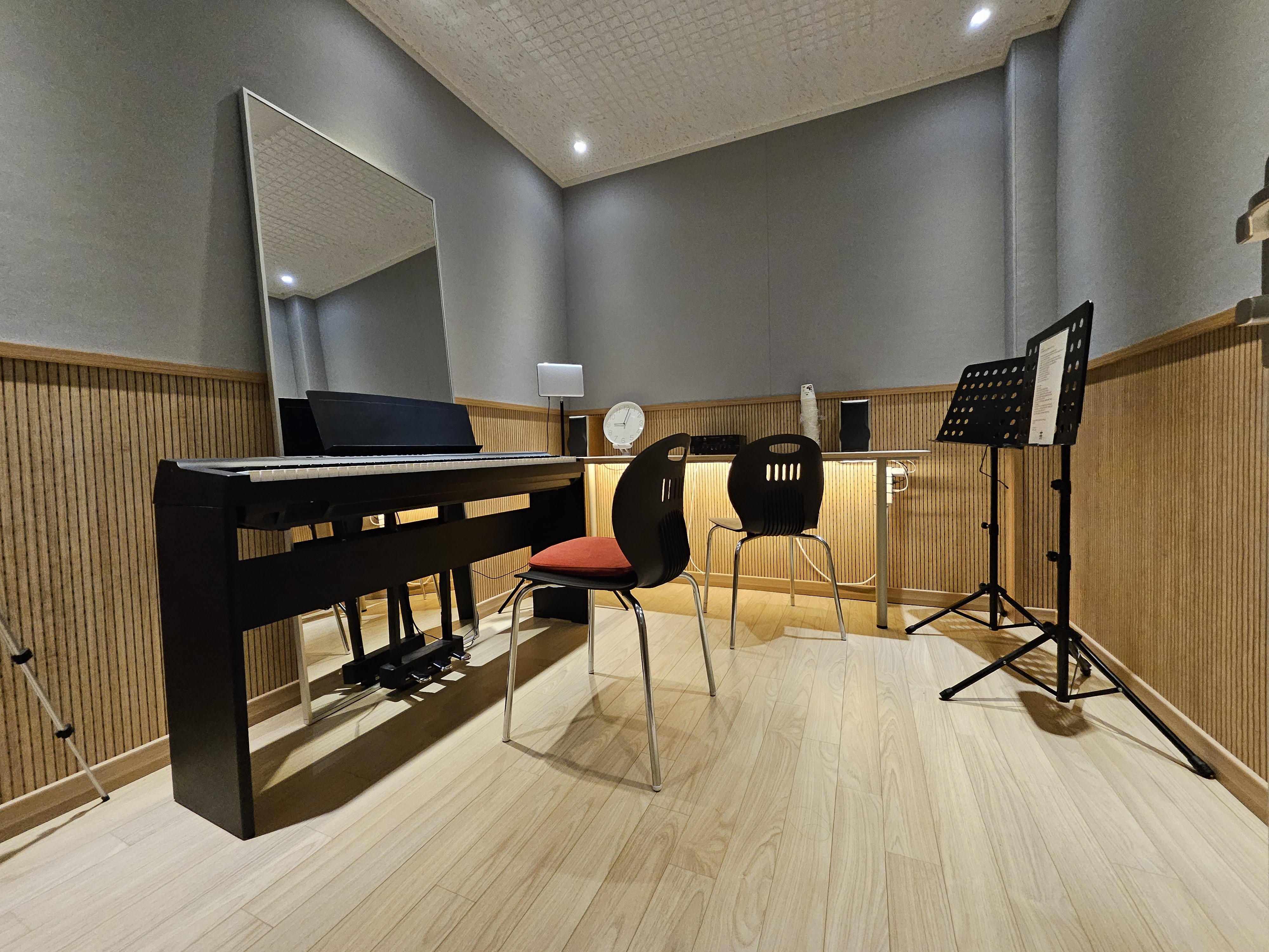 1번째 스튜디오 사진