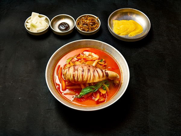 니취8로마