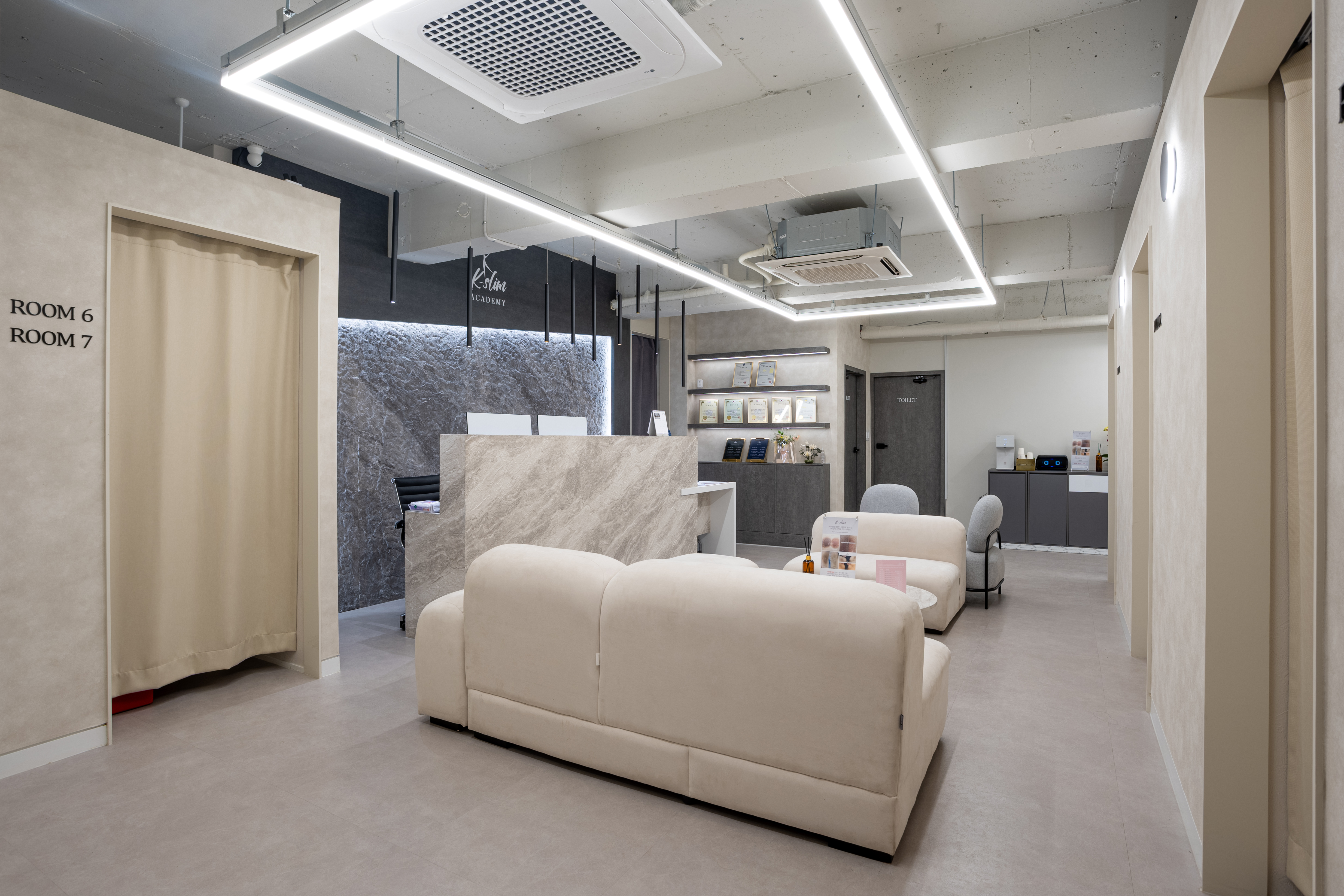 지방흡입후관리 케이슬림 대표 이미지