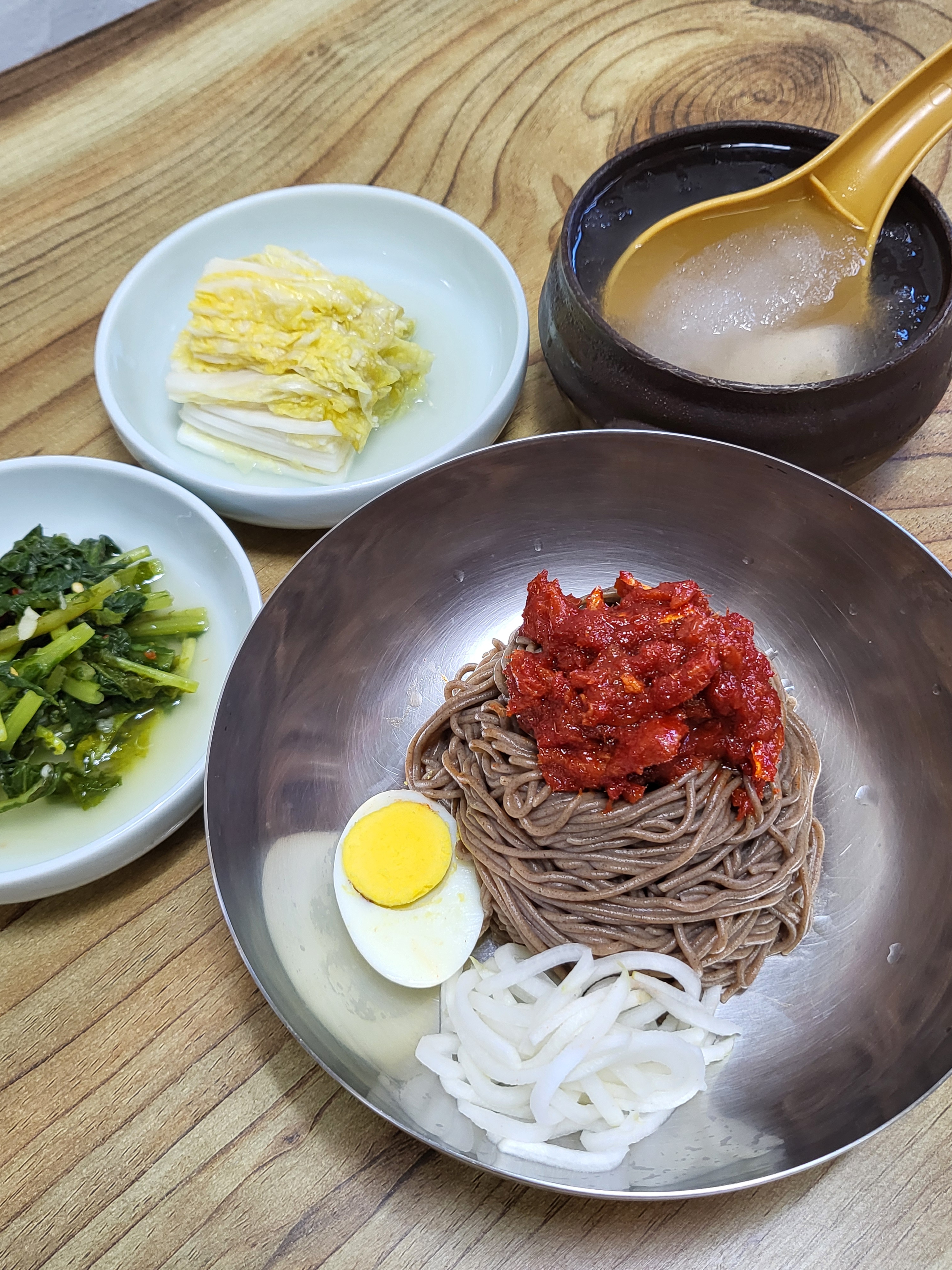 회막국수