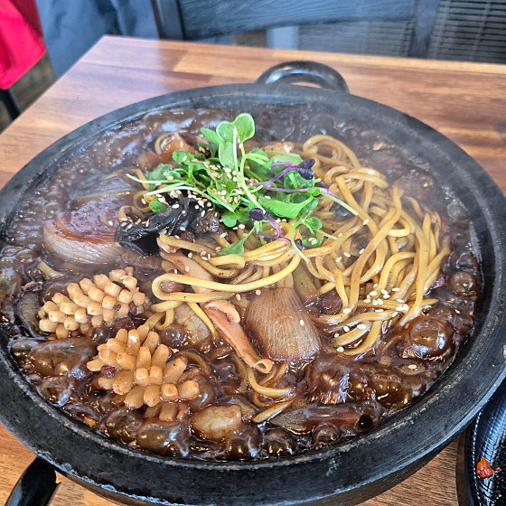 장수돌짜장 삼척점