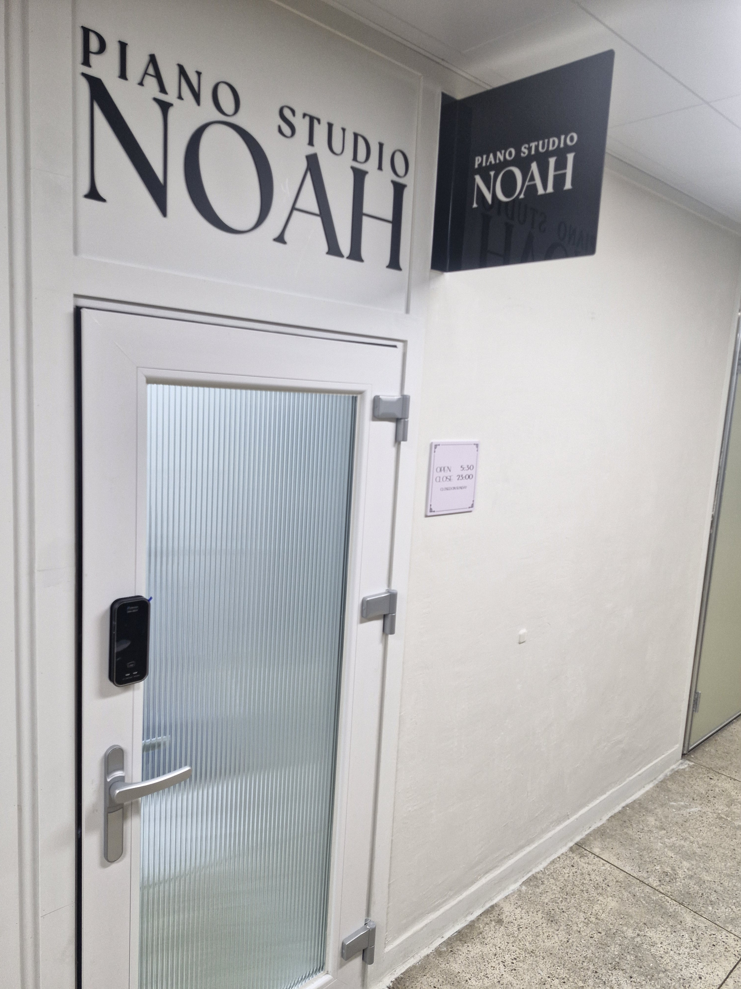 1번째 스튜디오 사진