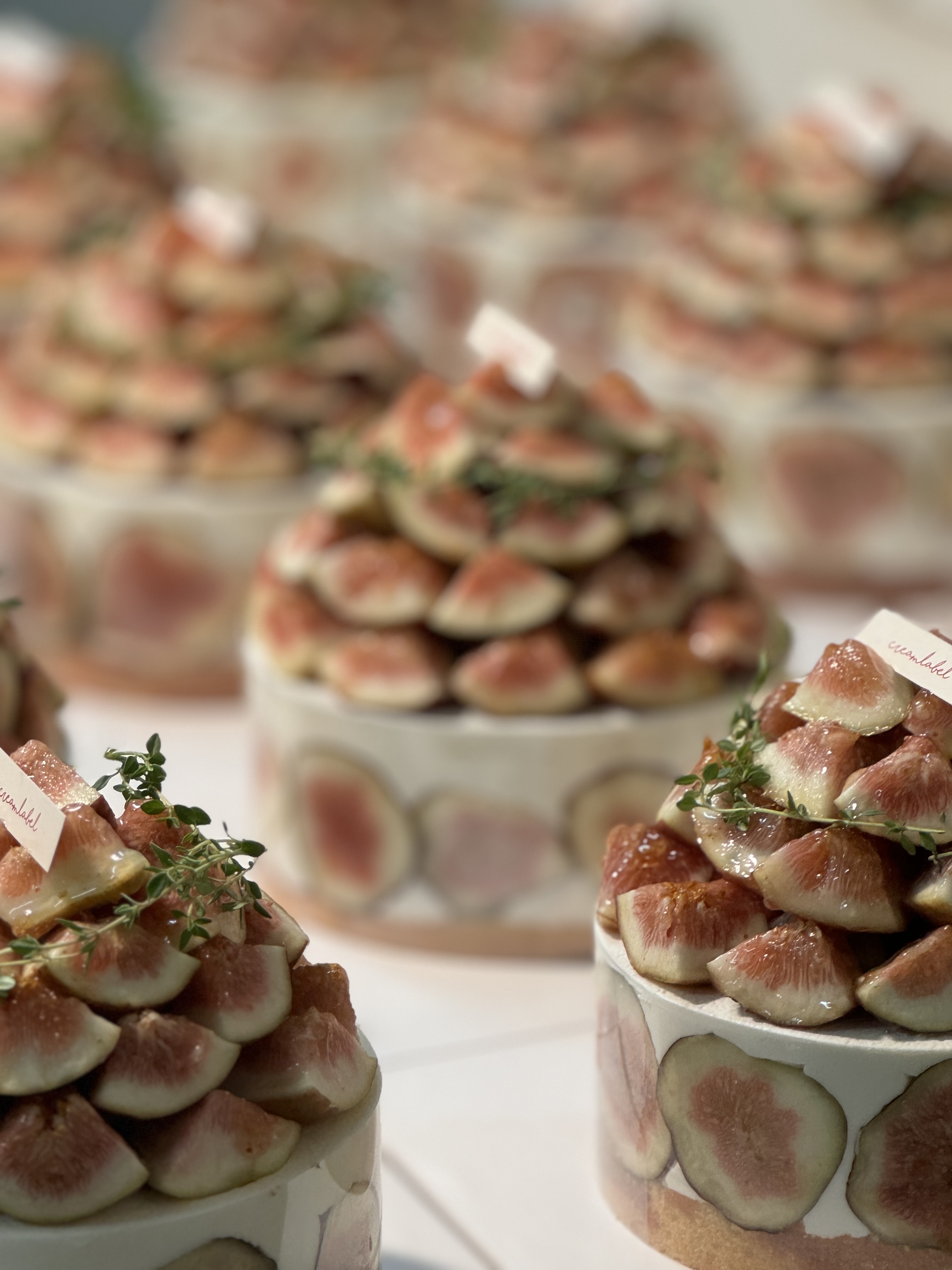 크림라벨 마포도화점의 신선한 케이크와 디저트 사진