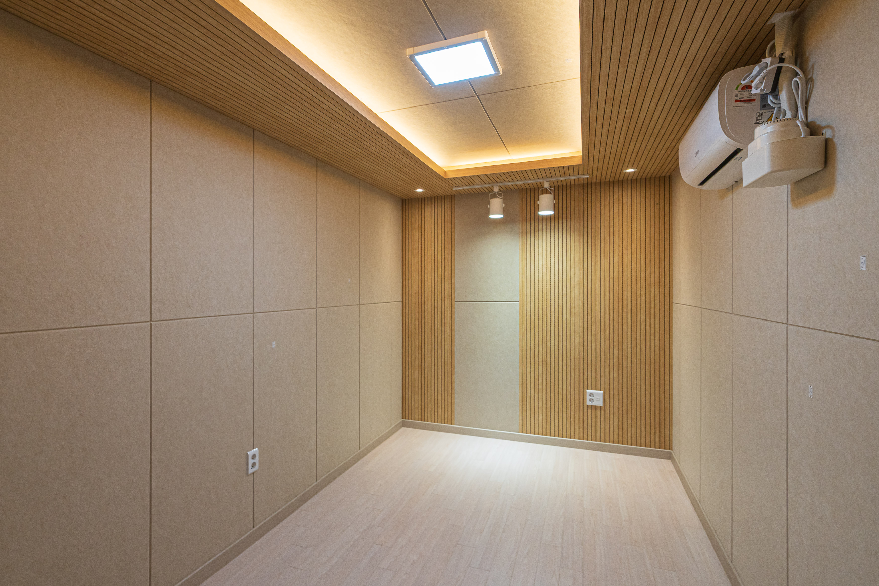 5번째 스튜디오 사진