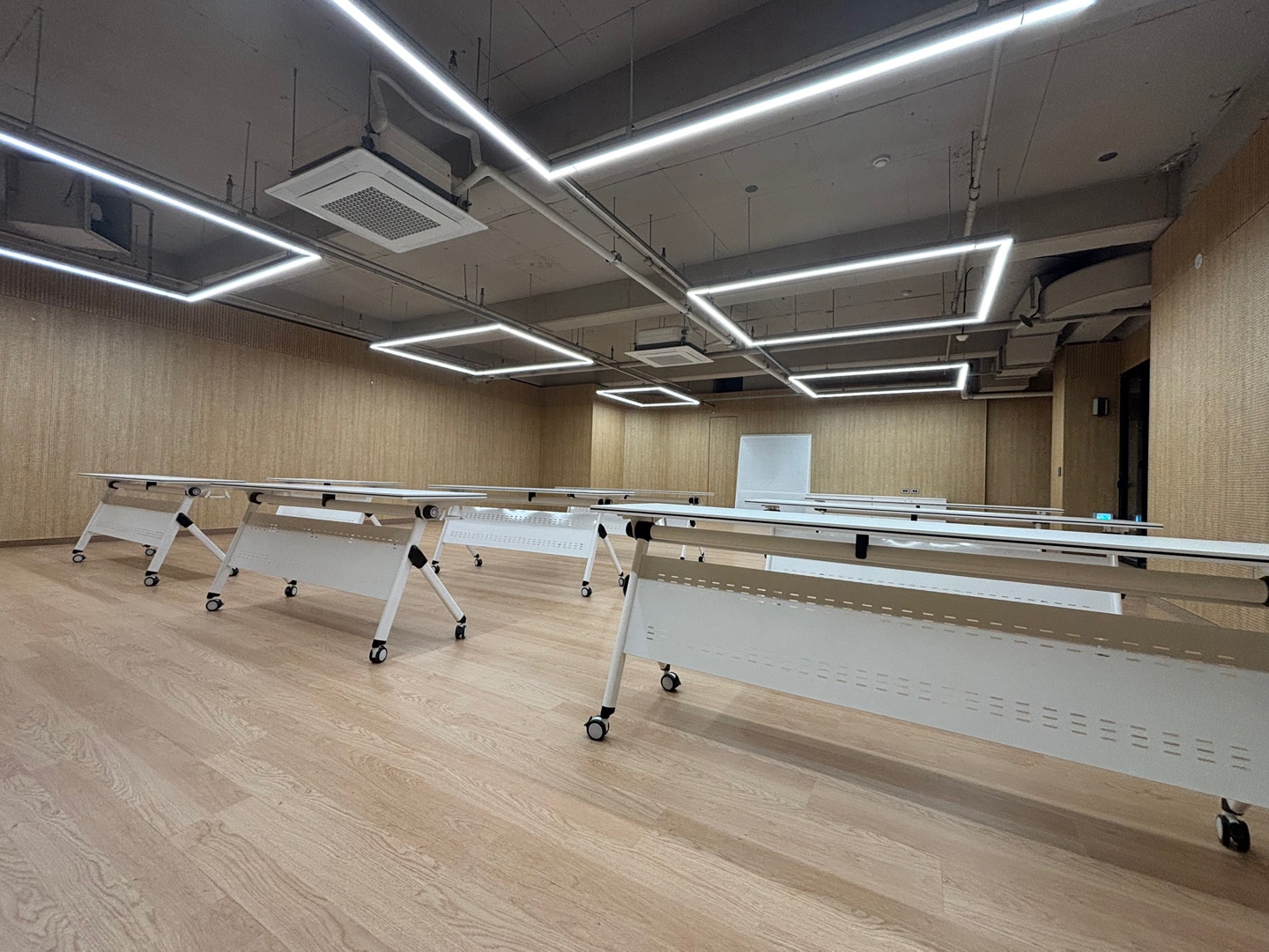 호텔 디자이너스 인천 대표 이미지