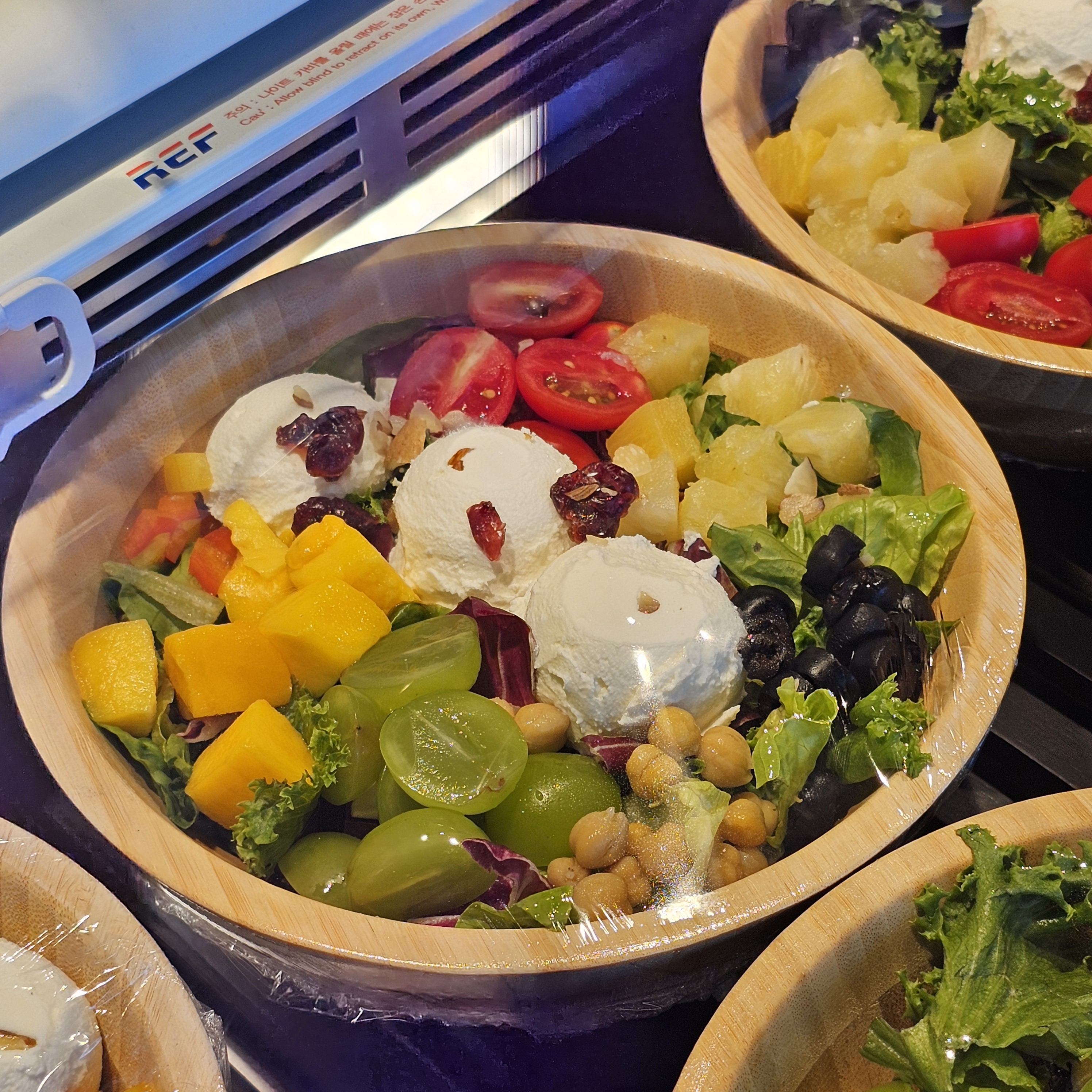시그니처 샐러드볼