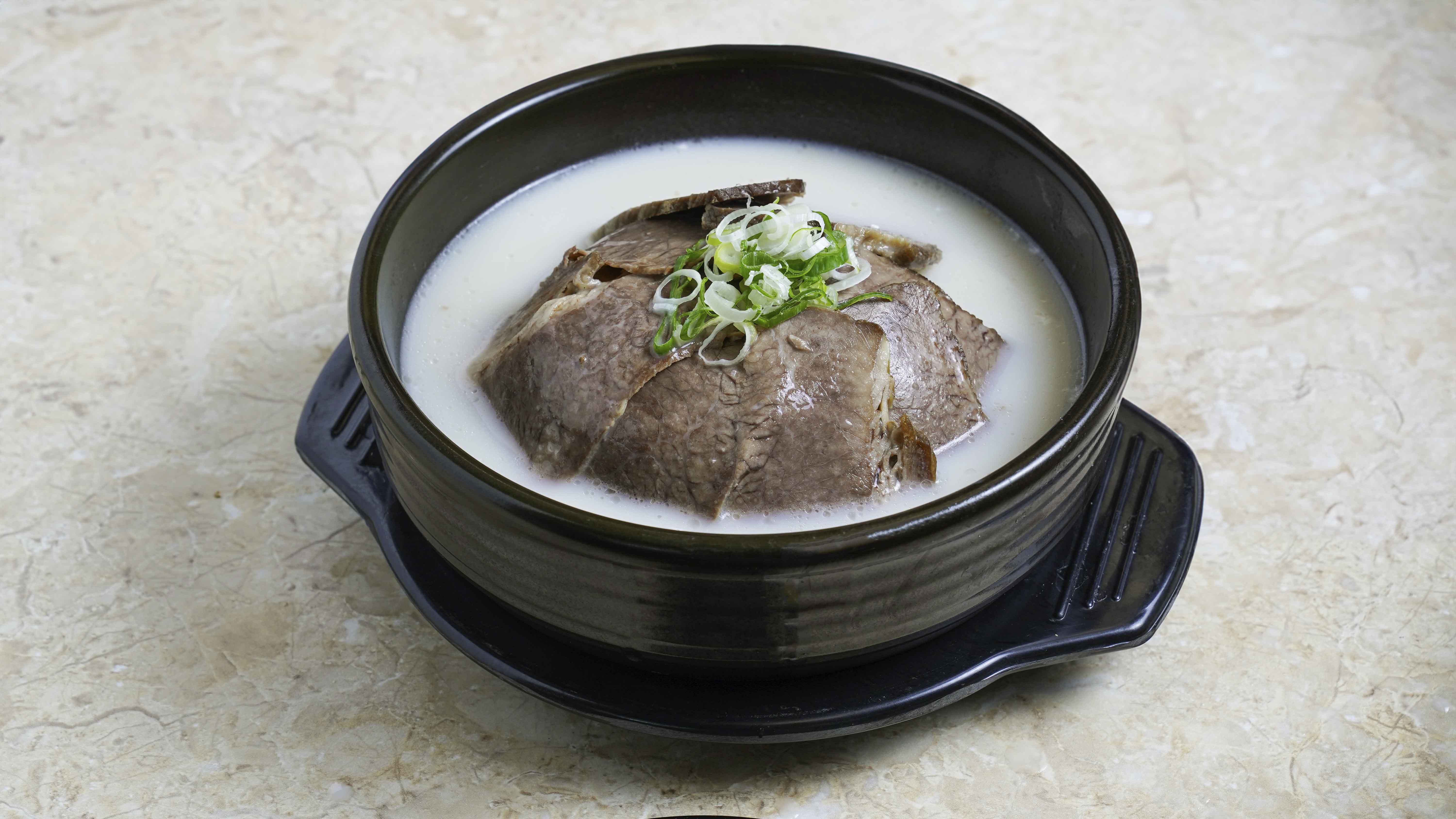 더 진한 "한우" 설렁탕