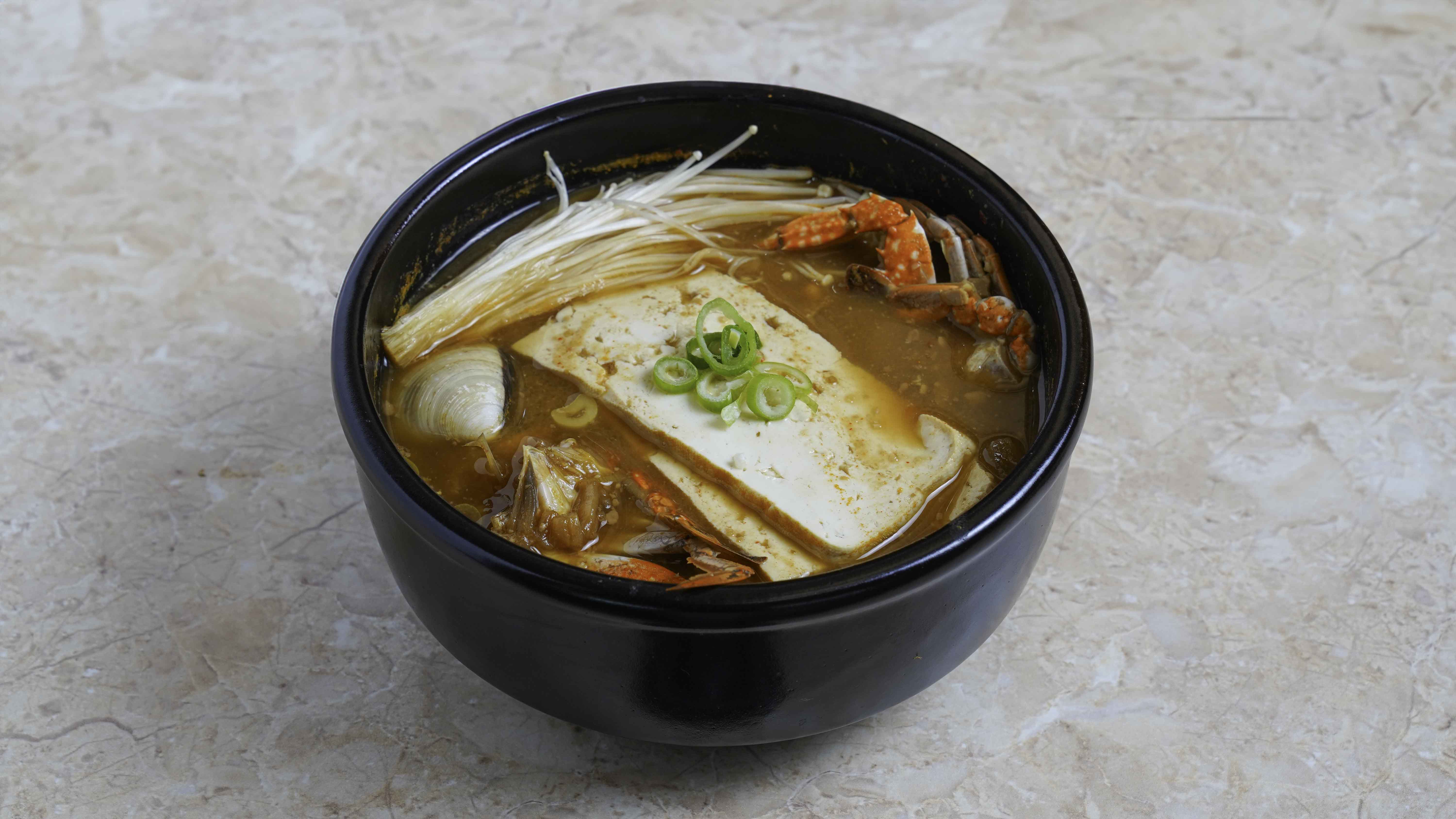 할머니 해물 된장찌개