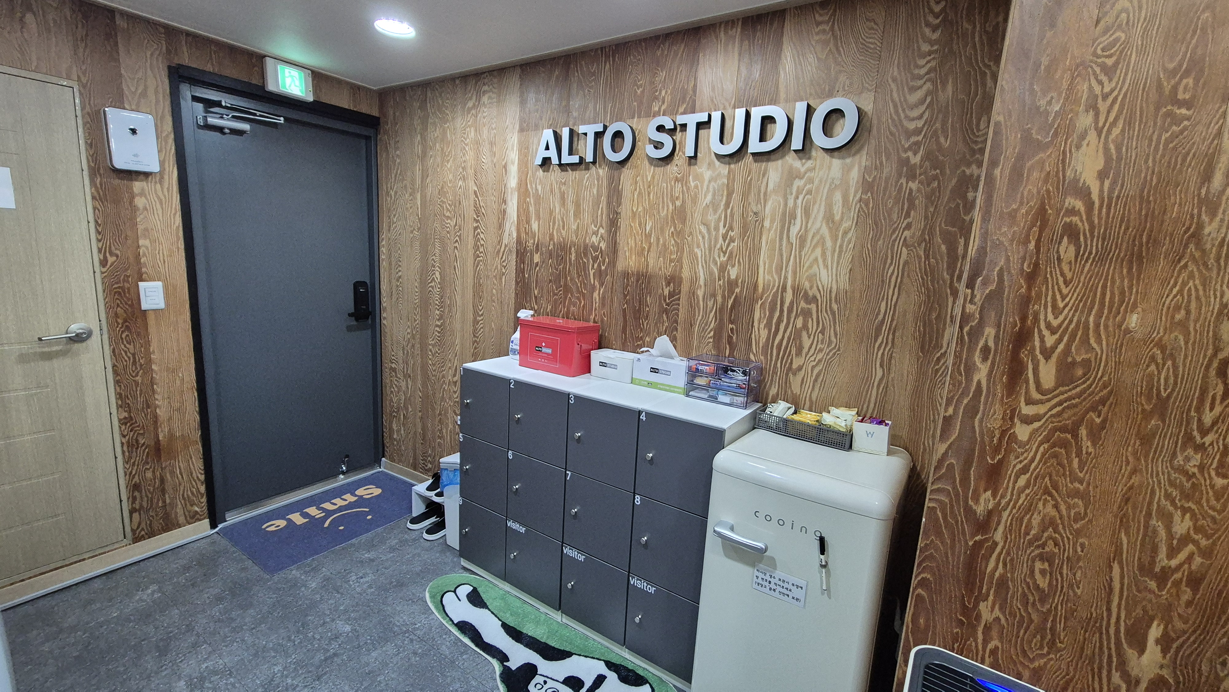 1번째 스튜디오 사진