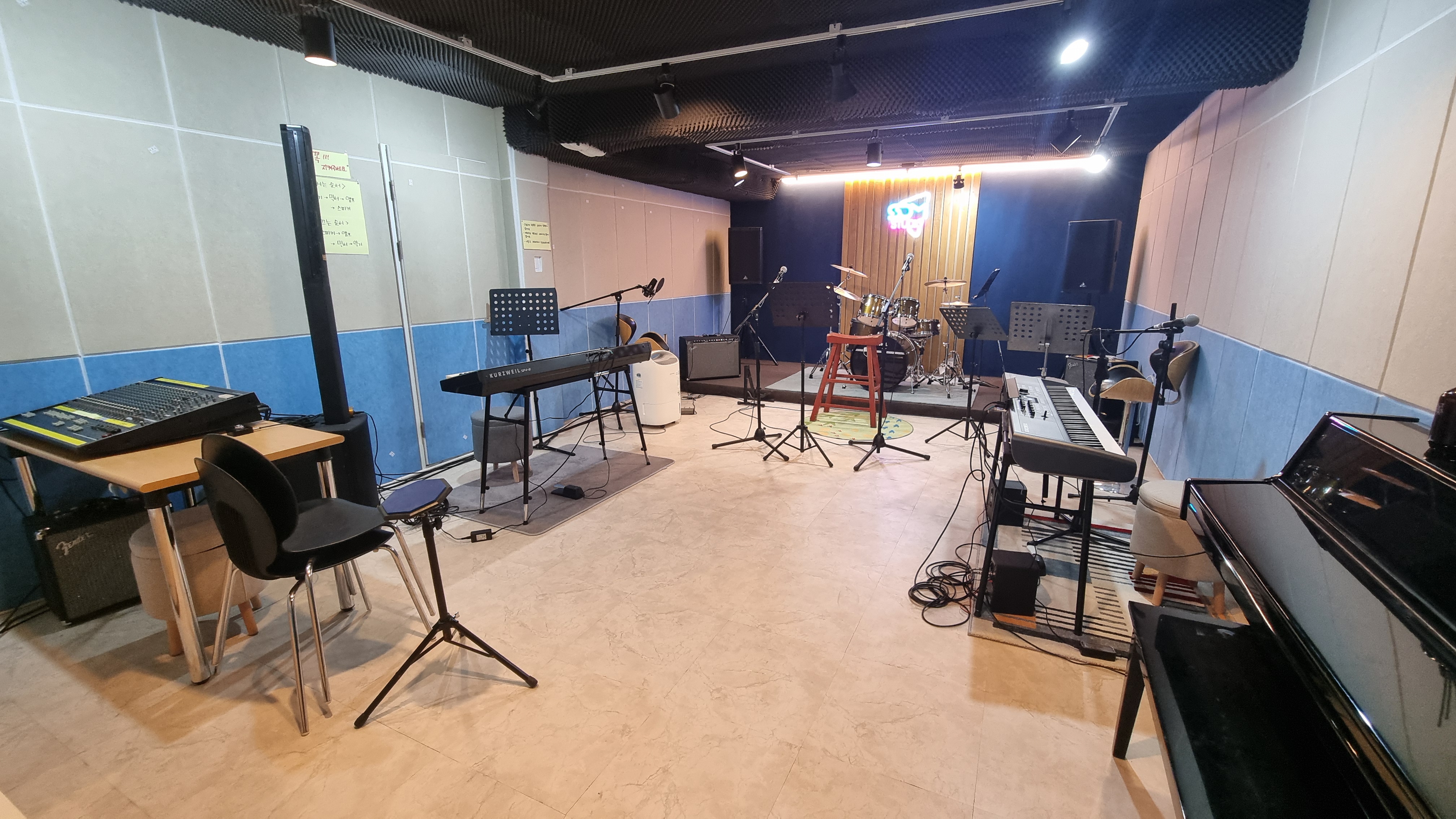 1번째 스튜디오 사진