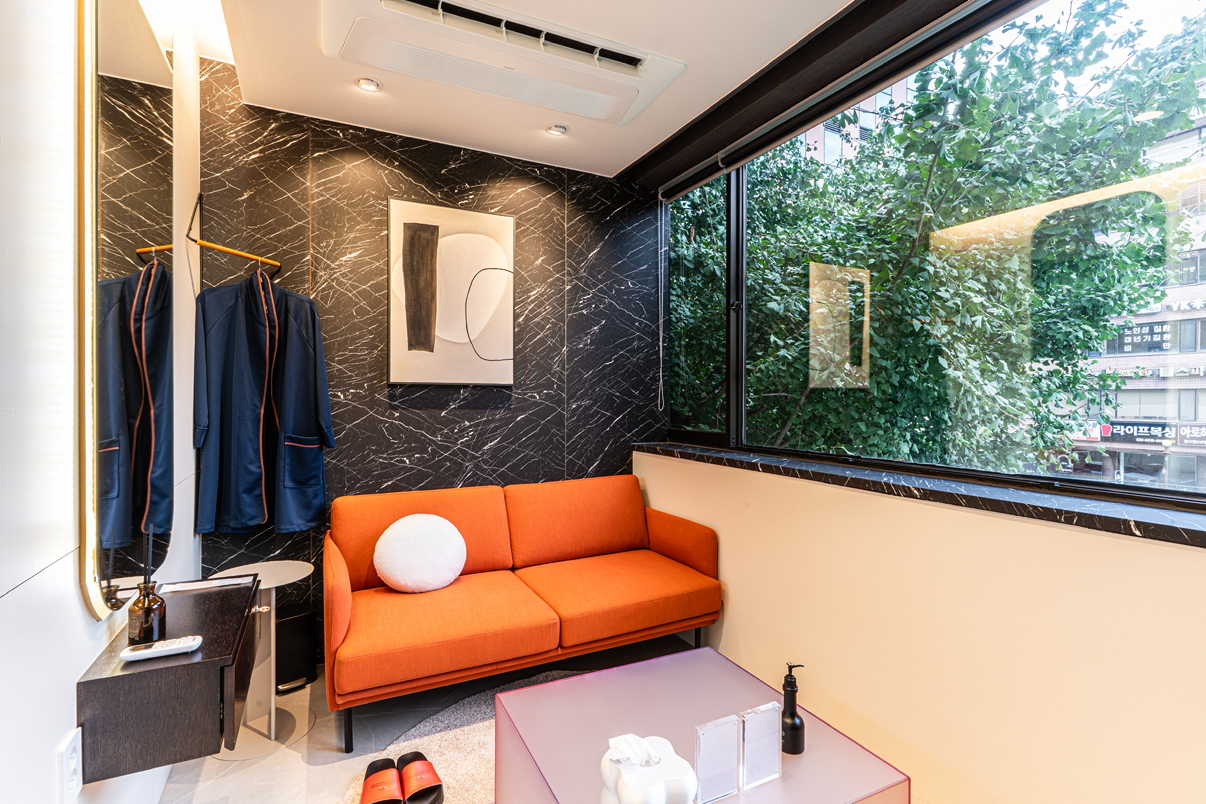 압구정 맘모스헤어라인의원 대표 이미지