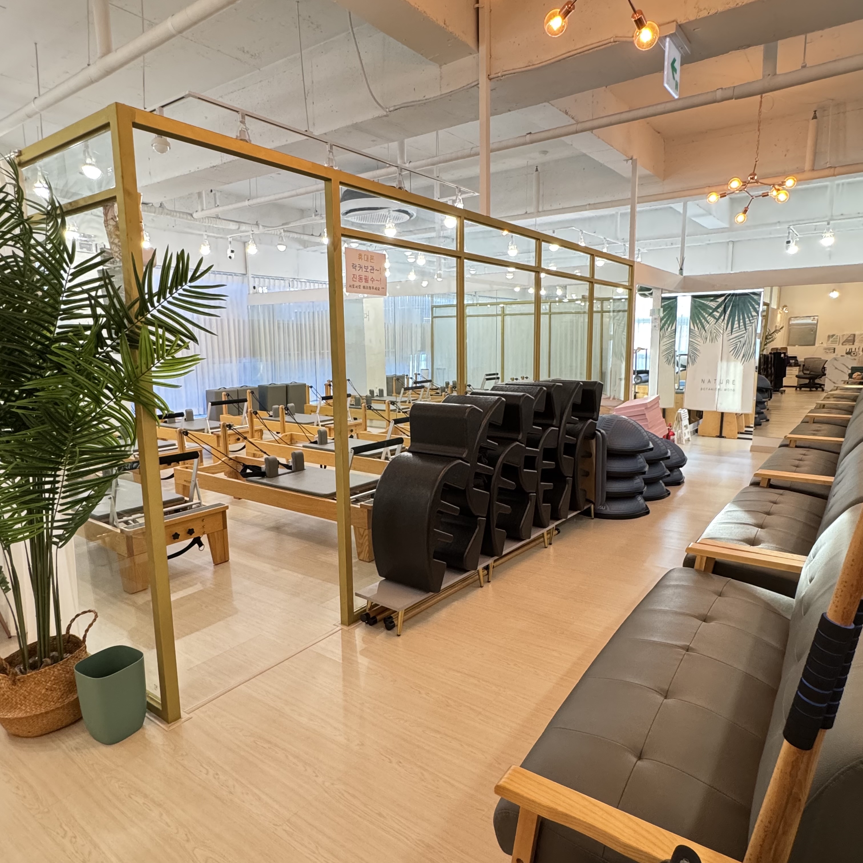 라온필라테스 내부 이미지