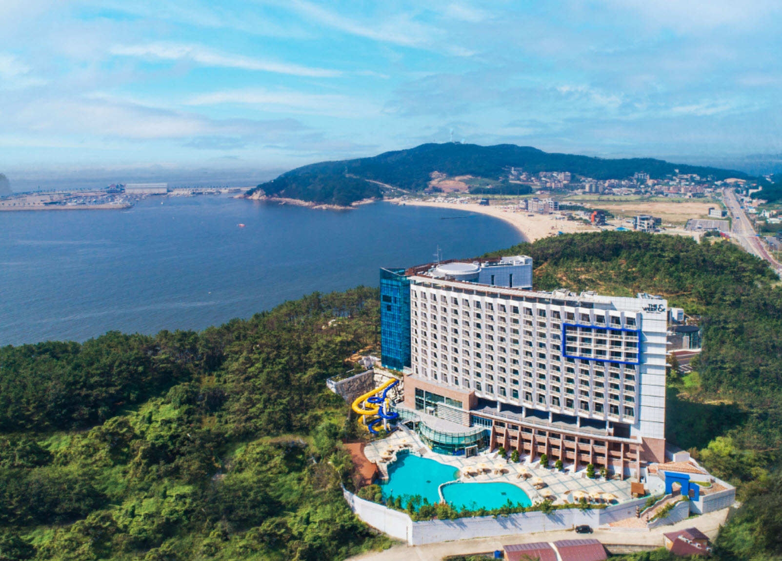 더위크앤리조트 (THE WEEK & RESORT)