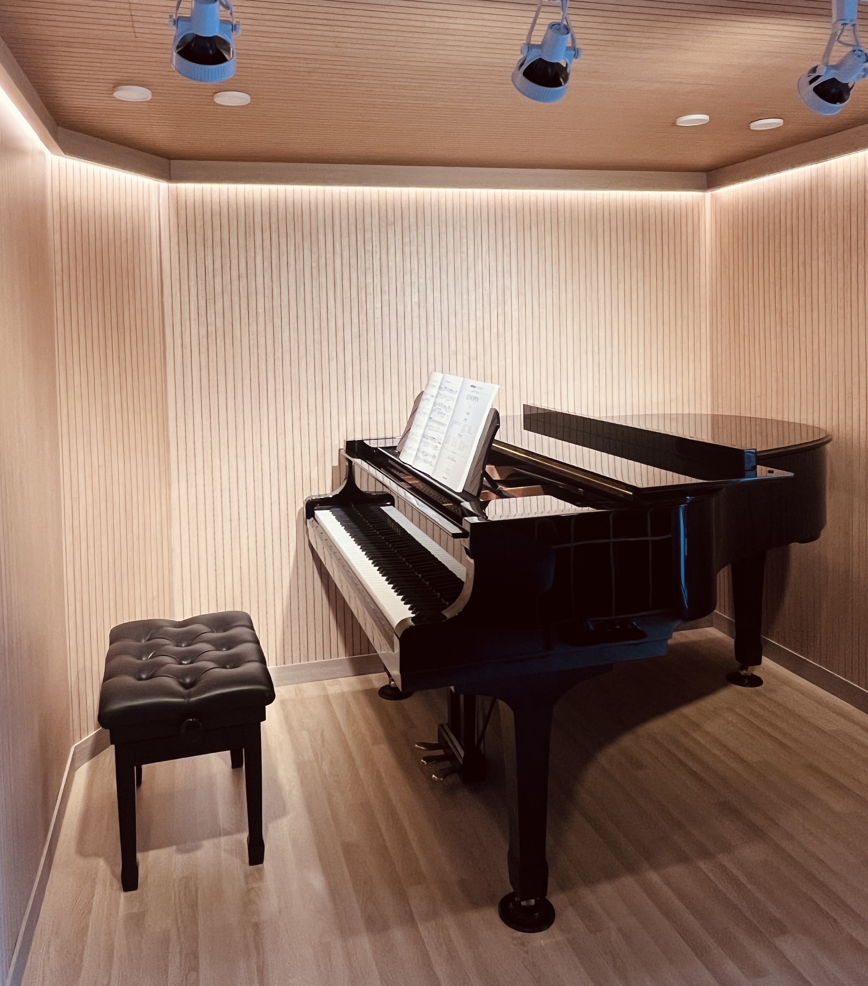 2번째 스튜디오 사진