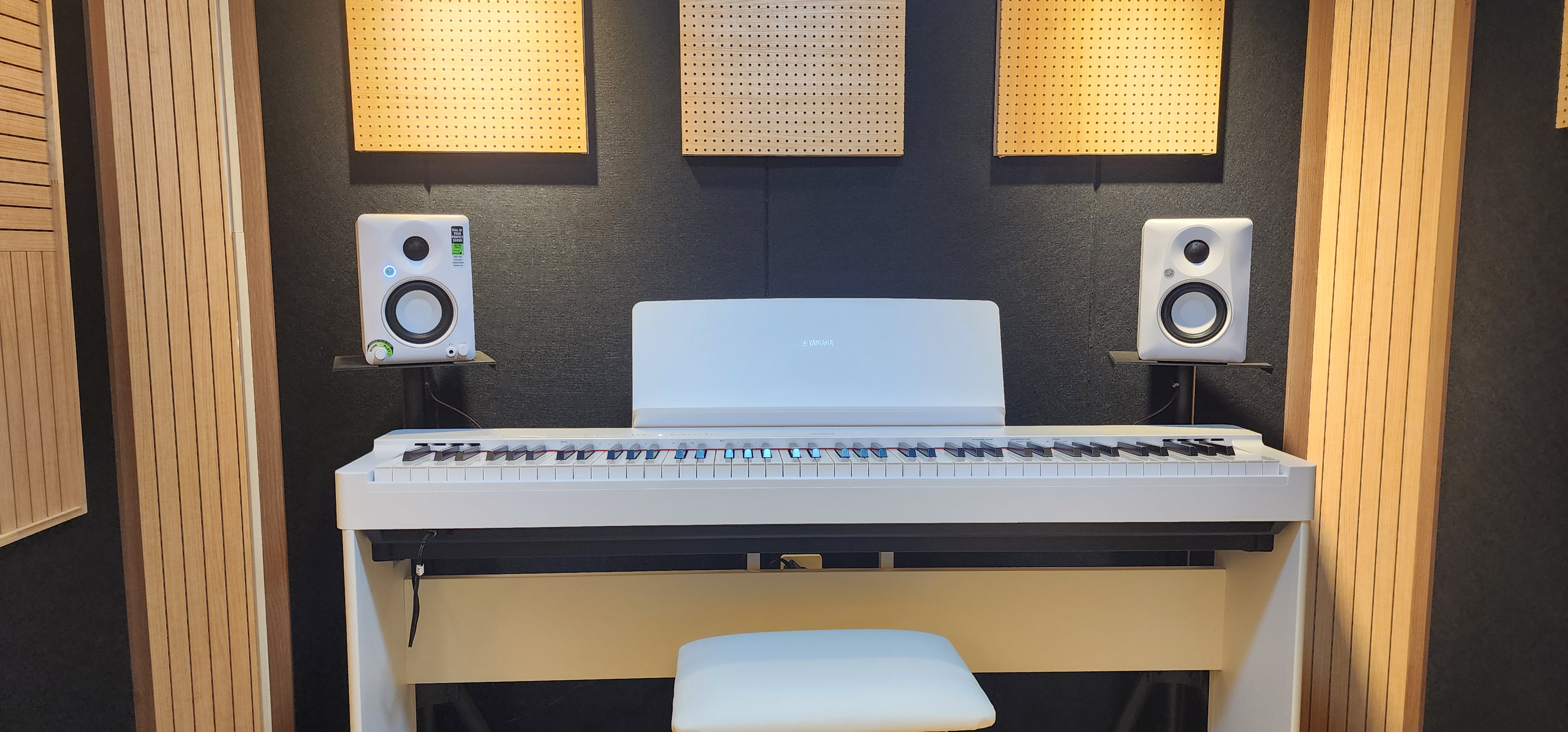 1번째 스튜디오 사진