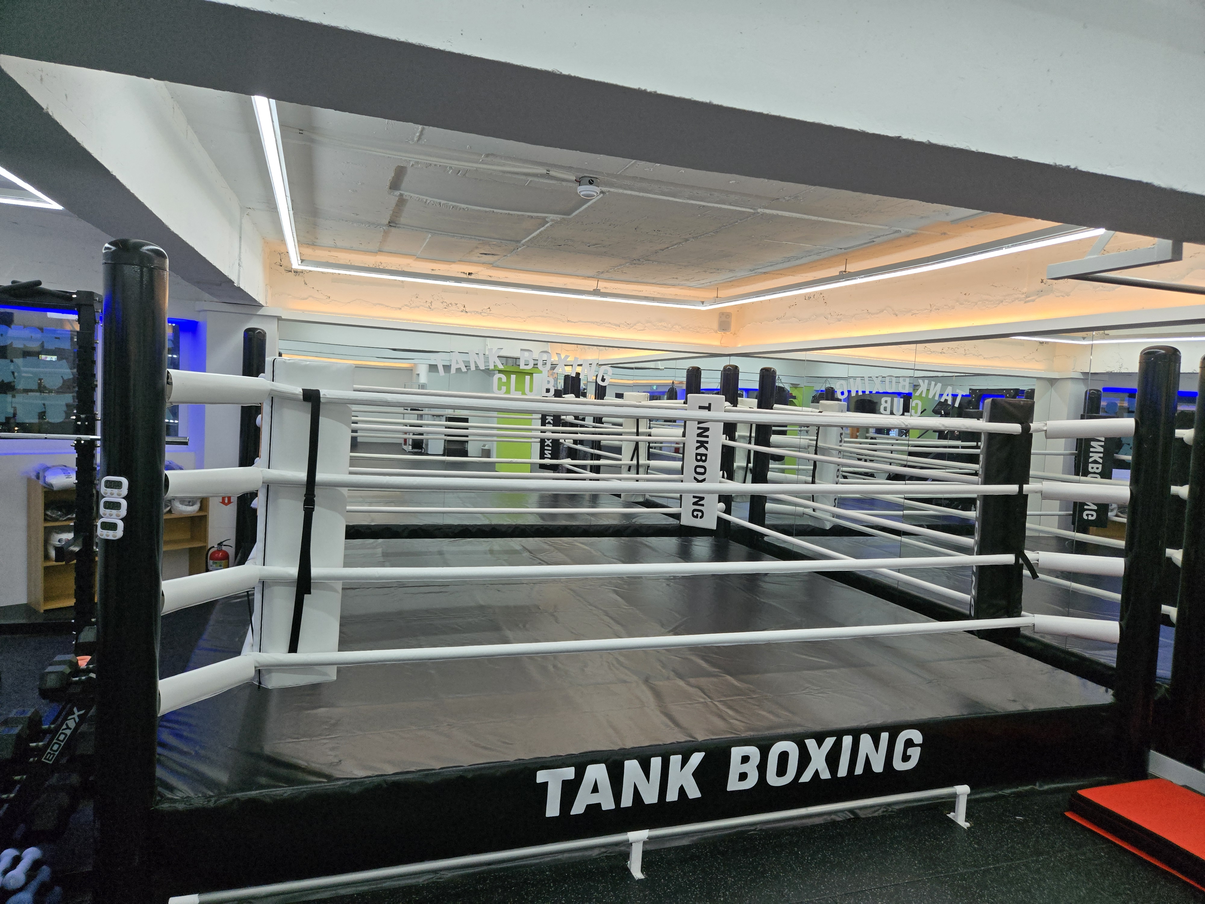 경기도 수원시 팔달구 복싱체육관 탱크복싱 내부 모습 2