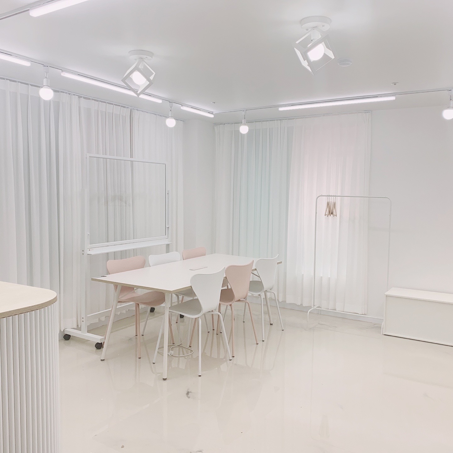 봉자브로우 대표 이미지